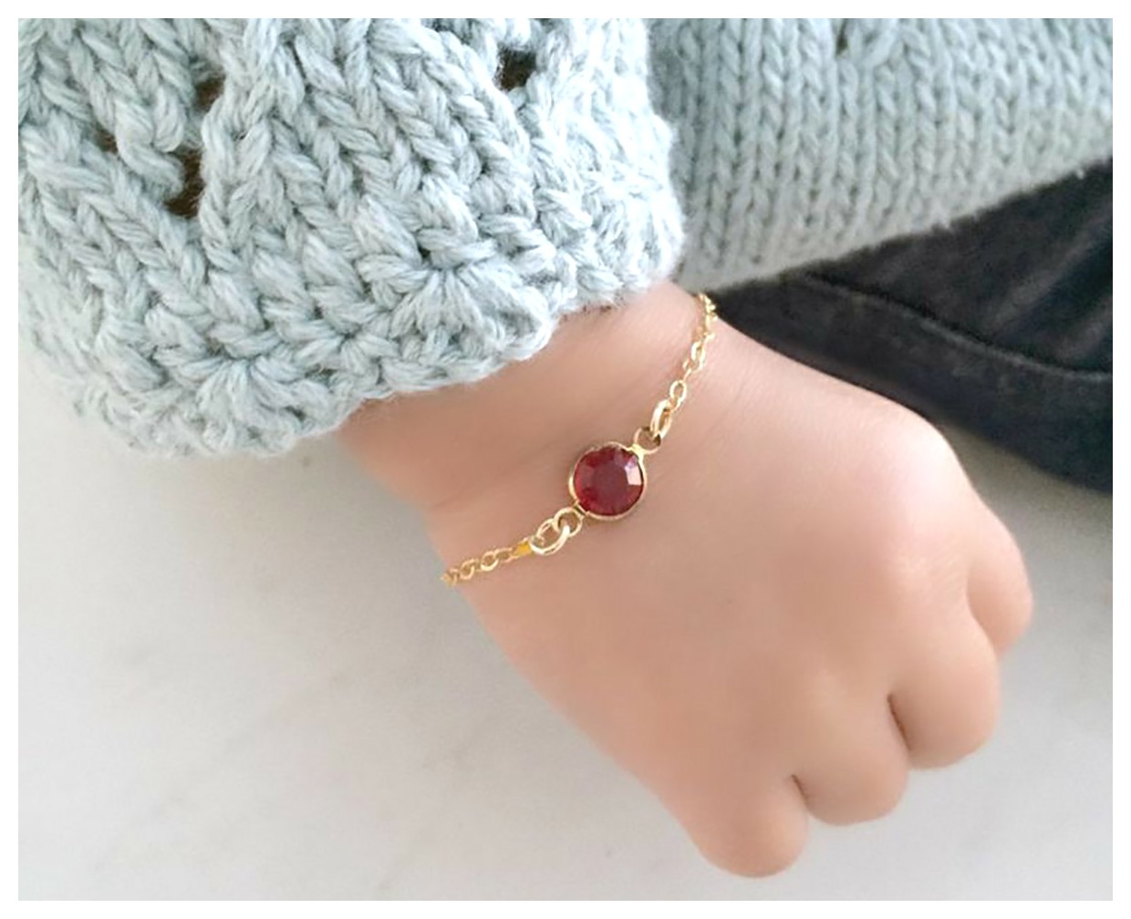 دستبند طلا برای نوزادان: زیبایی و ایمنی در یک محصول