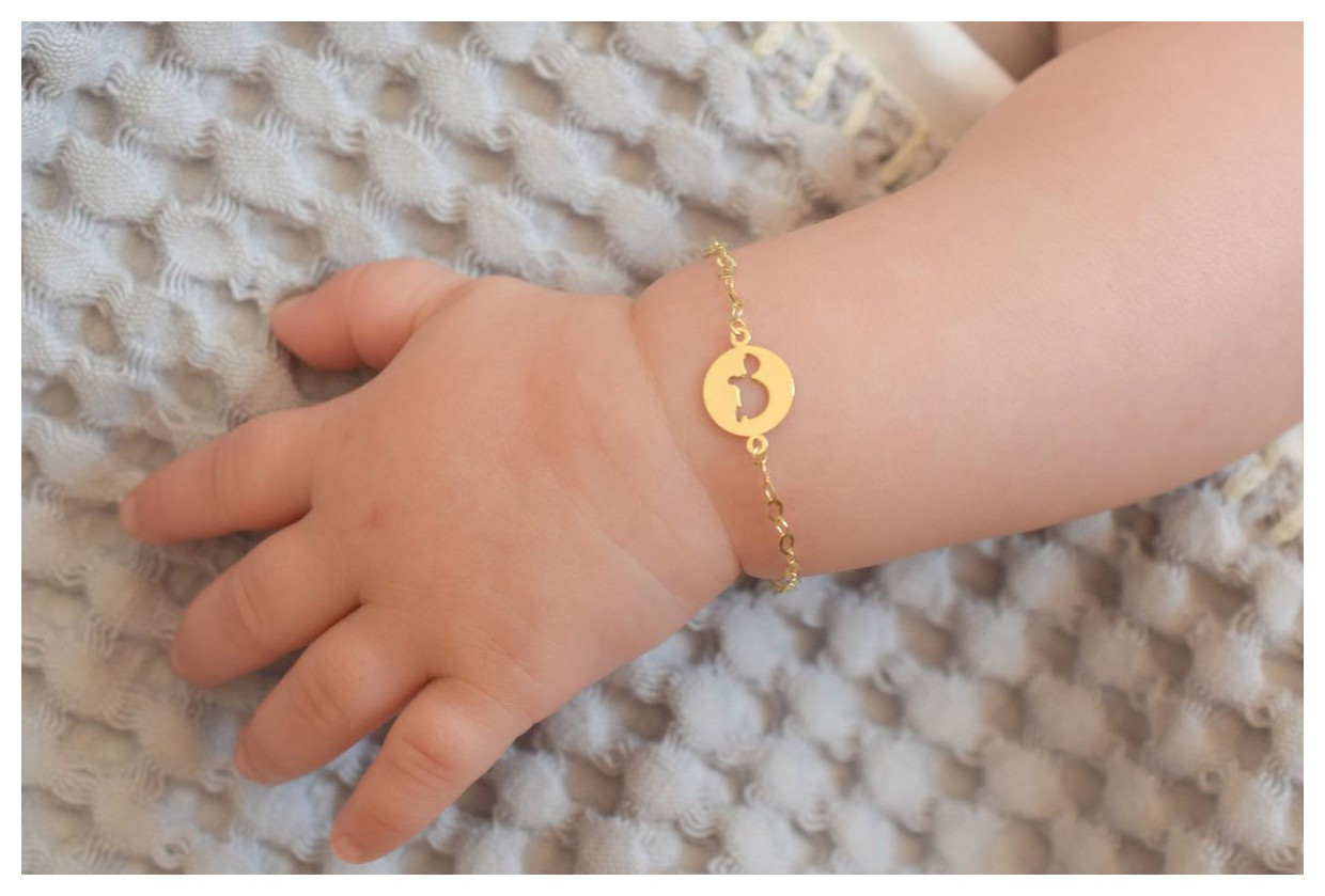 دستبند طلا برای نوزادان: زیبایی و ایمنی در یک محصول