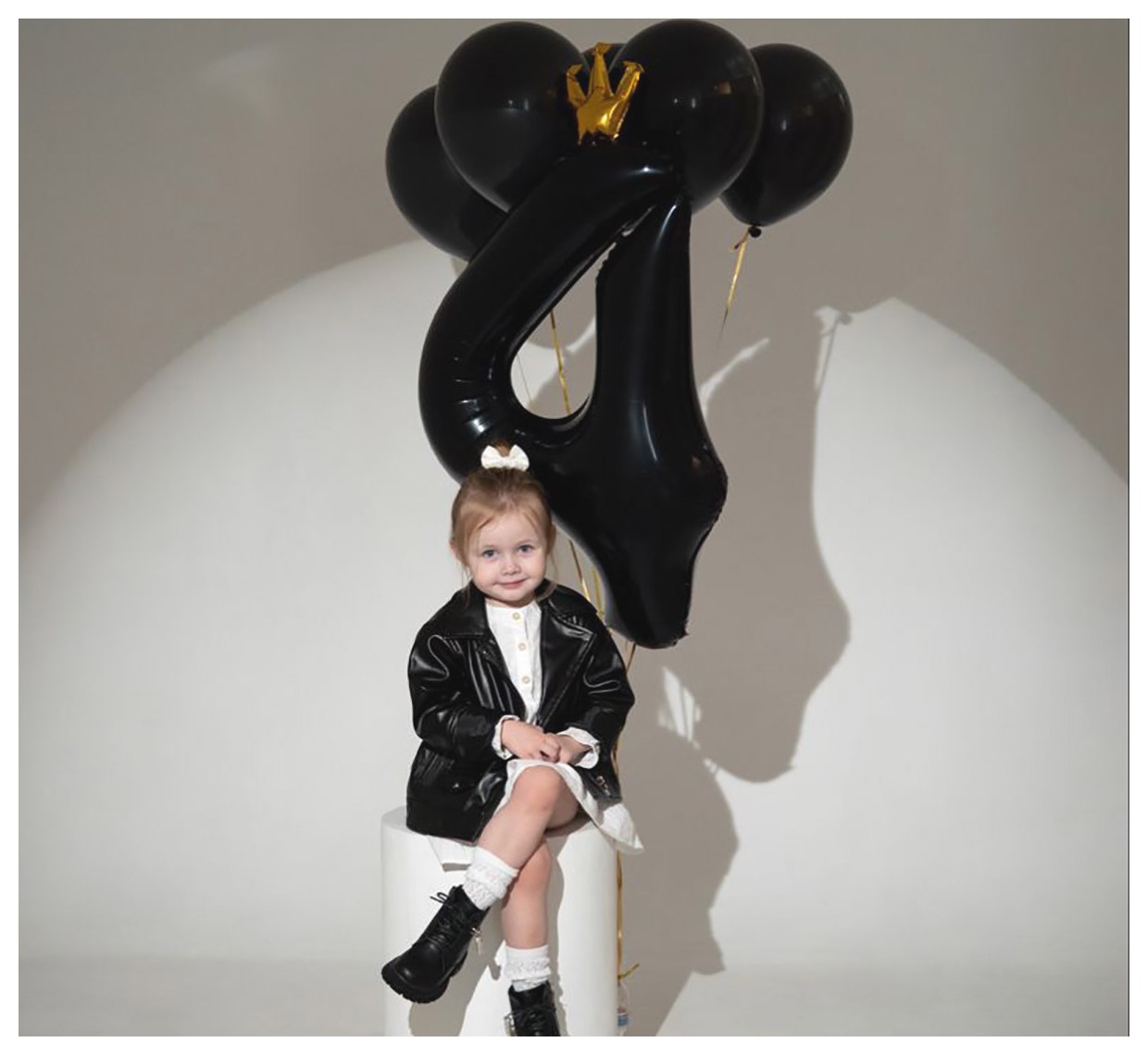 ایده‌های جذاب برای عکس‌برداری تولد | حرکات و ژست‌های خاص