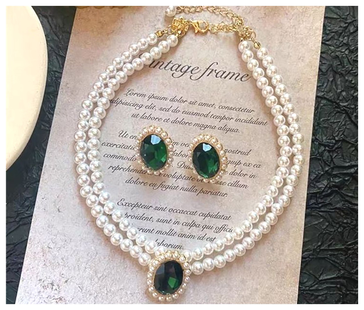 گردنبند مرواریدی شیک: زیورآلاتی که هر خانمی باید داشته باشد