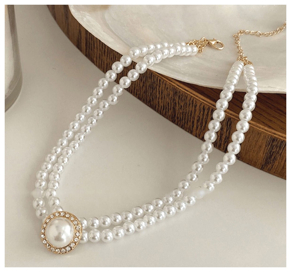 گردنبند مرواریدی شیک: زیورآلاتی که هر خانمی باید داشته باشد