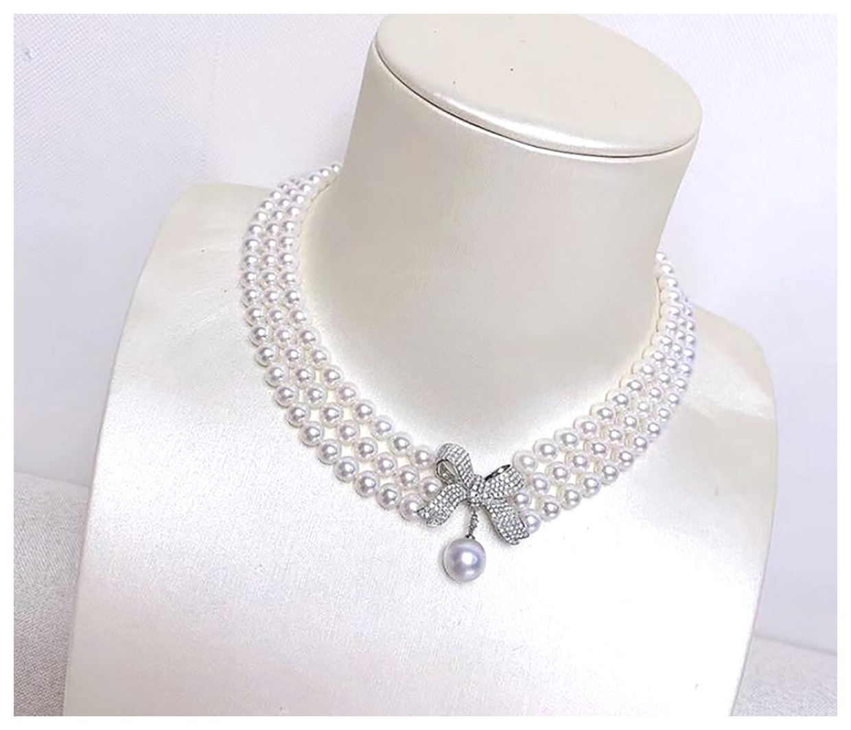 گردنبند مرواریدی شیک: زیورآلاتی که هر خانمی باید داشته باشد