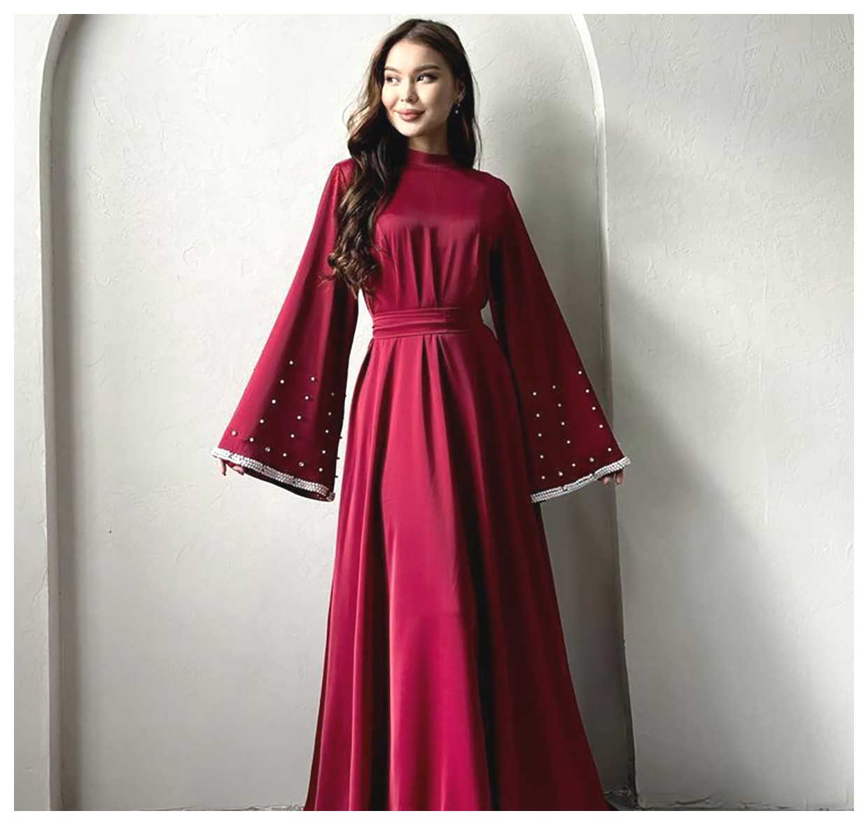 مدل‌های شیک و جذاب لباس شب زنانه برای درخشش در مهمانی‌ها