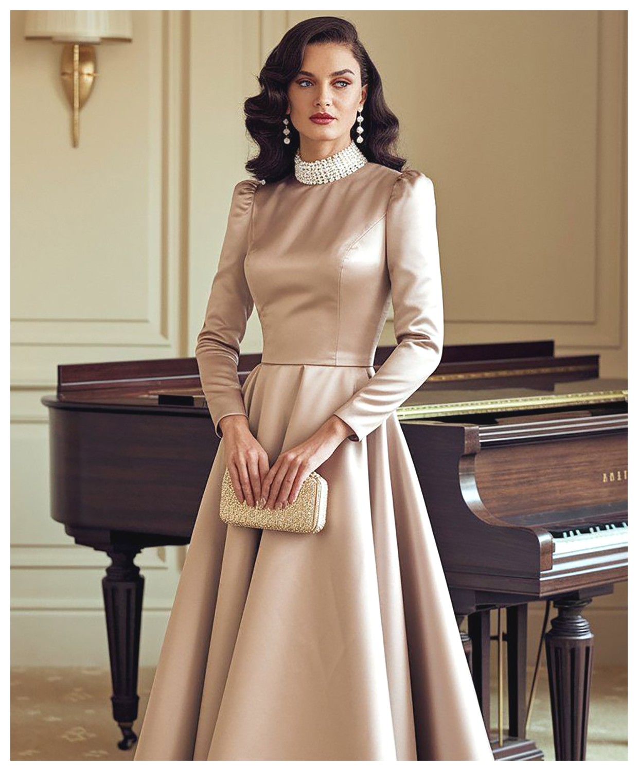 مدل‌های شیک و جذاب لباس شب زنانه برای درخشش در مهمانی‌ها