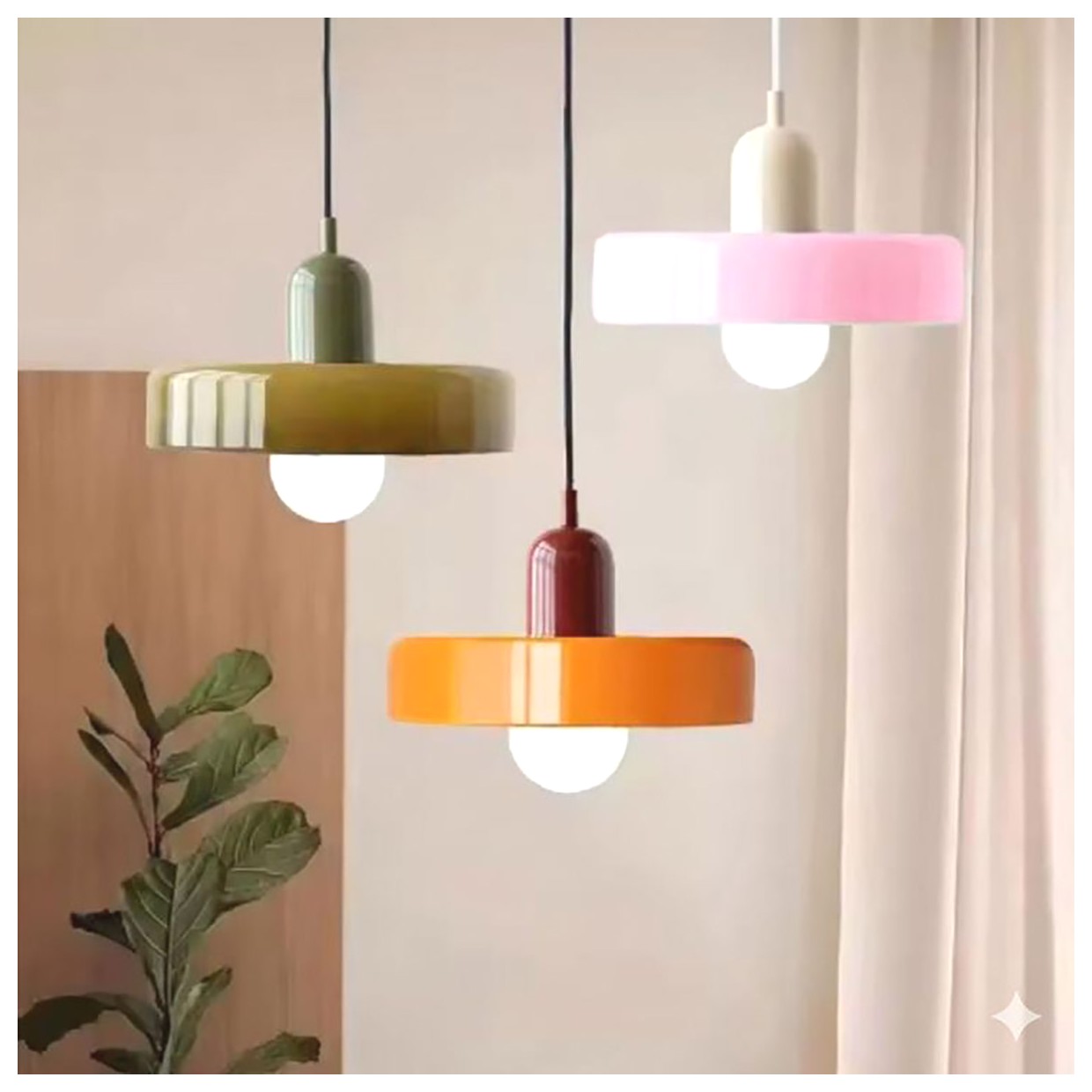 چراغ آویز دکوری رنگارنگ: زیبایی و جذابیت در هر فضا
