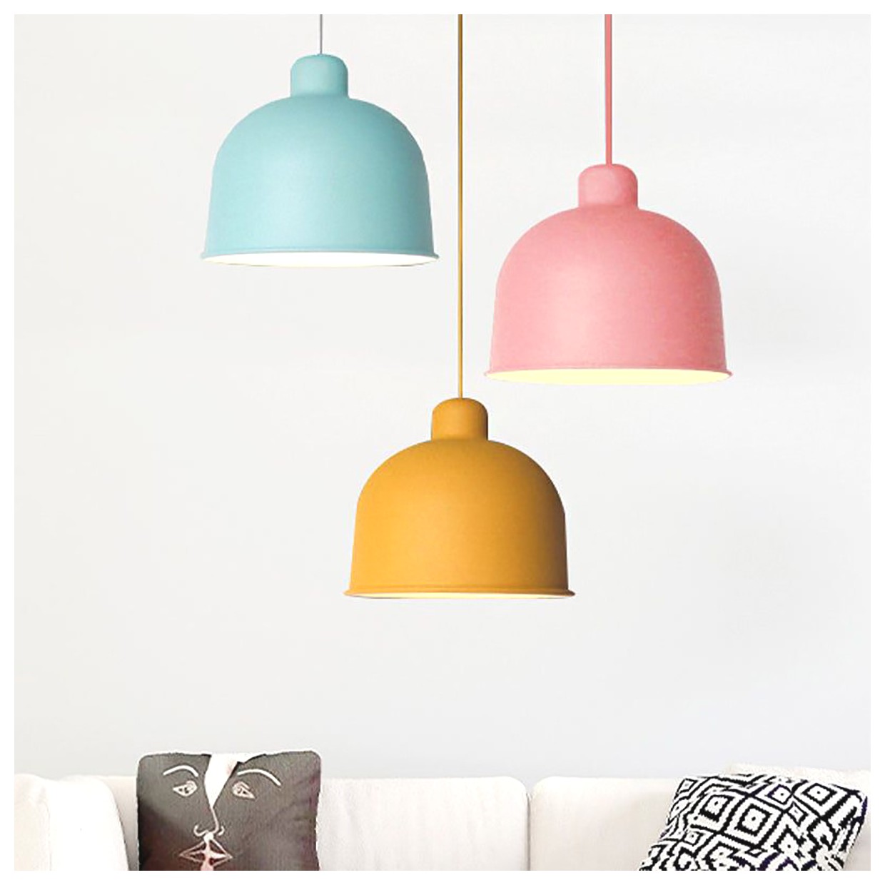 چراغ آویز دکوری رنگارنگ: زیبایی و جذابیت در هر فضا