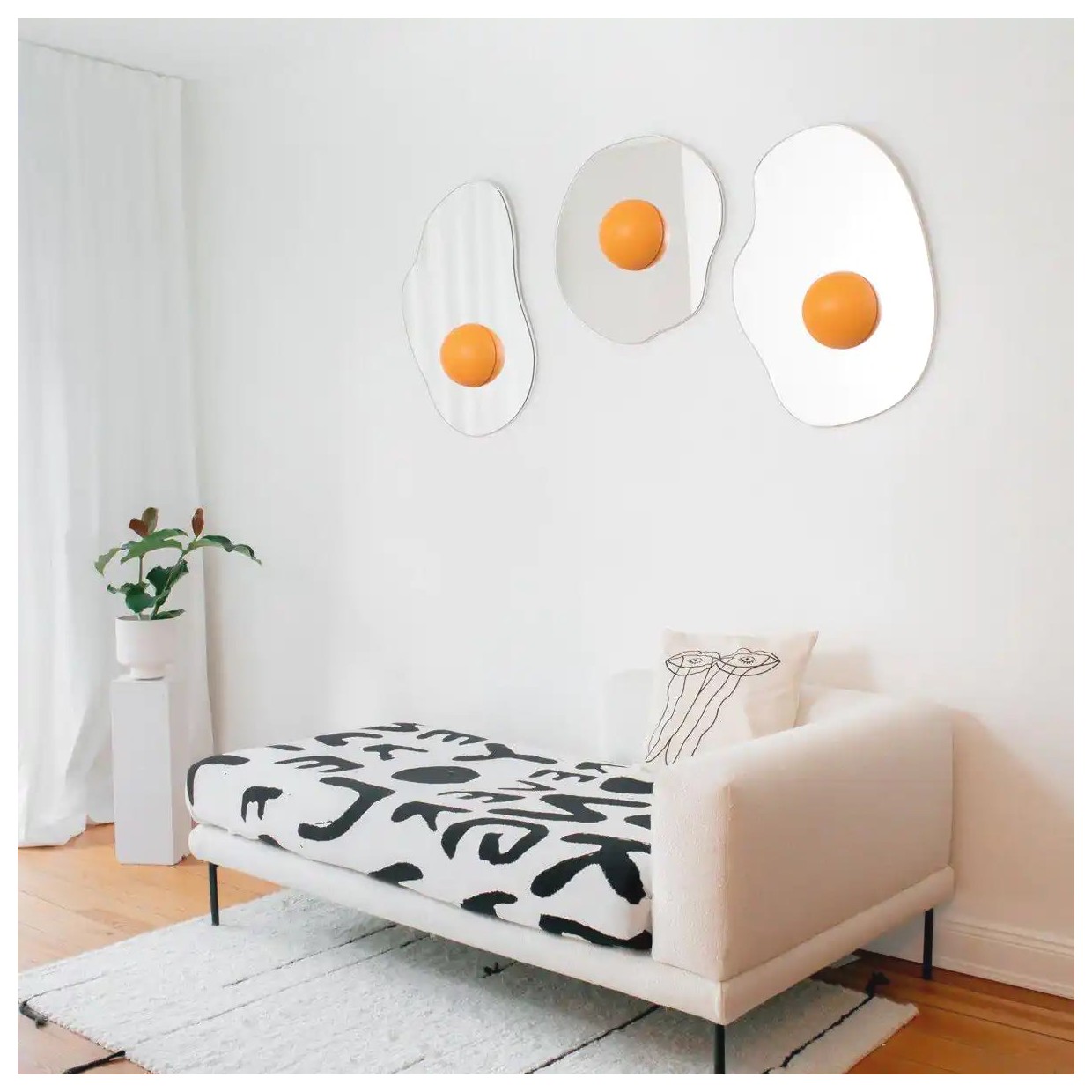 آینه دیواری خلاقانه: ایدههایی برای زیباسازی فضای شما