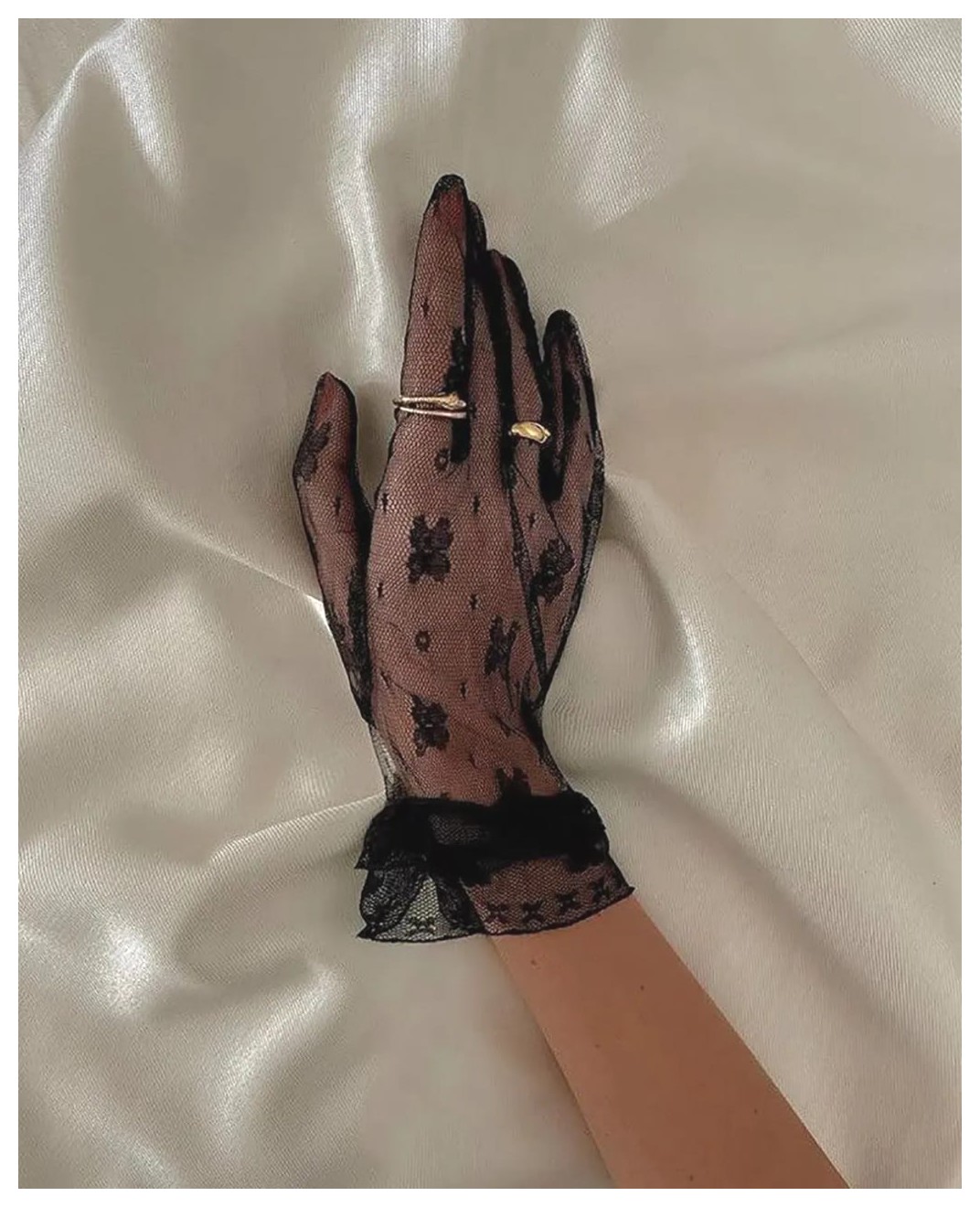 دستکش حرير: انتخابی مناسب برای زیبایی و راحتی