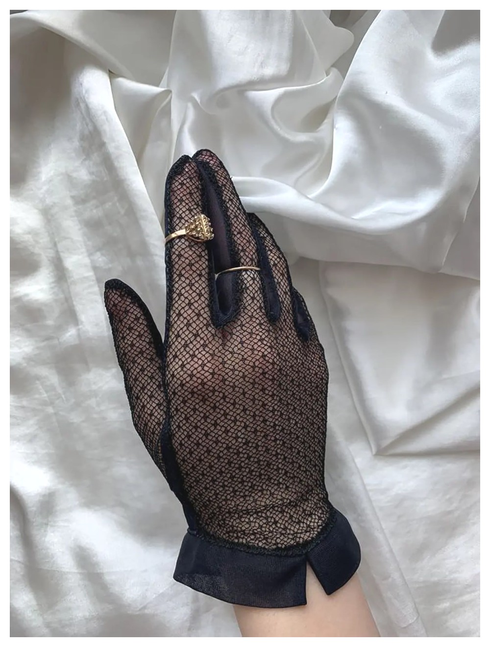 دستکش حرير: انتخابی مناسب برای زیبایی و راحتی