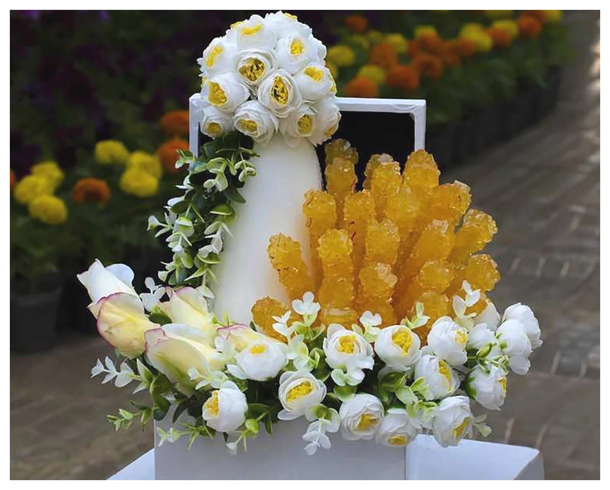 آموزش تهیه آبنبات سنگی تزئین شده: یک دسر خوشمزه و جذاب