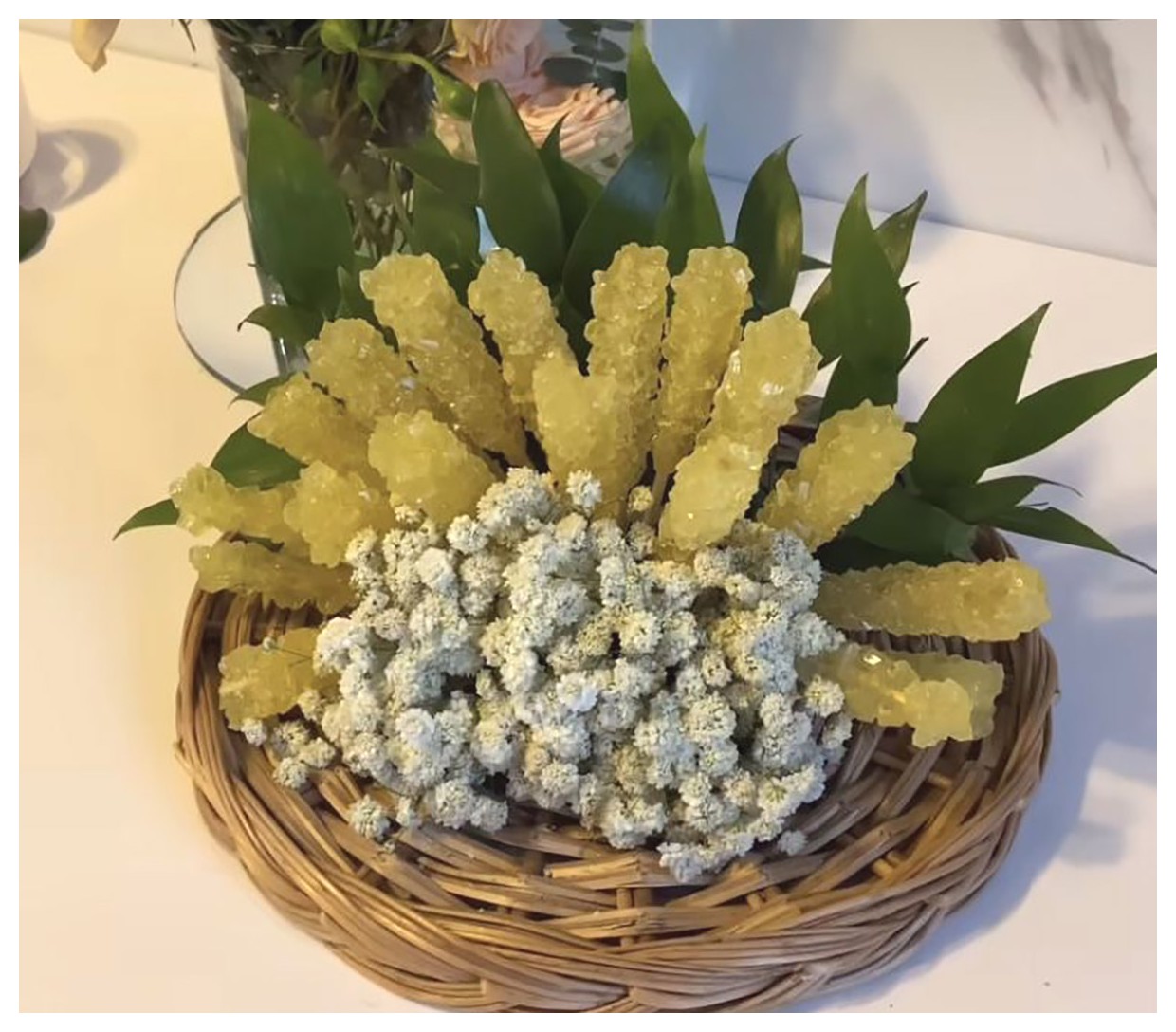 آموزش تهیه آبنبات سنگی تزئین شده: یک دسر خوشمزه و جذاب