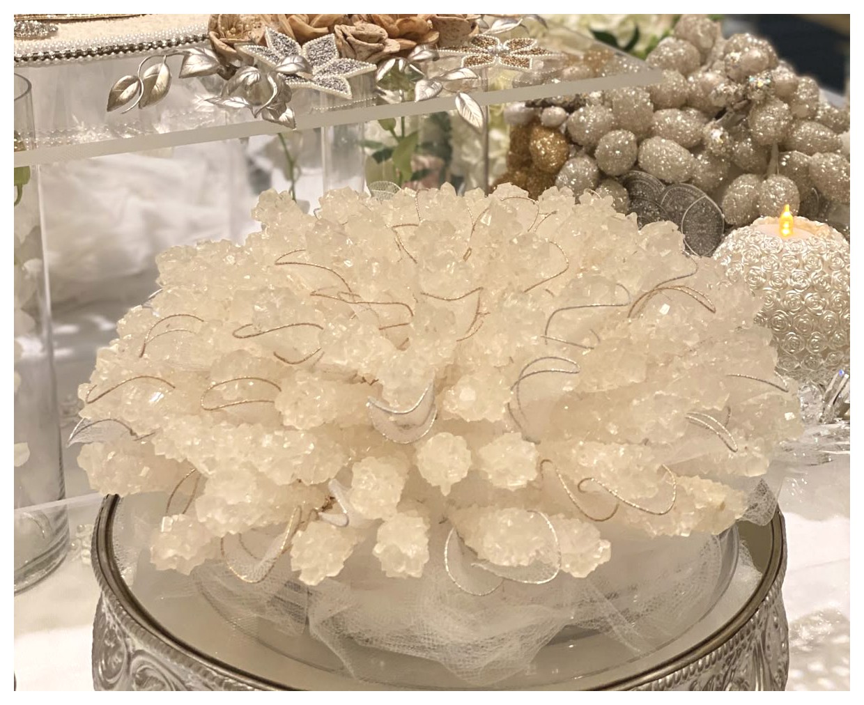 آموزش تهیه آبنبات سنگی تزئین شده: یک دسر خوشمزه و جذاب