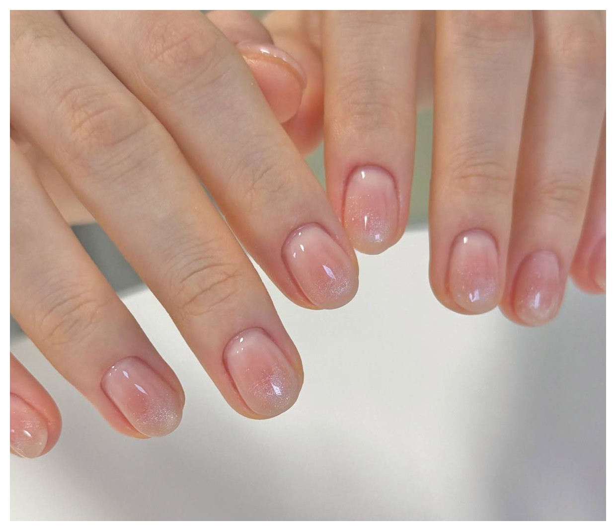 راهنمای کامل مانیکور کره‌ای: زیبایی و ظرافت در دستان شما