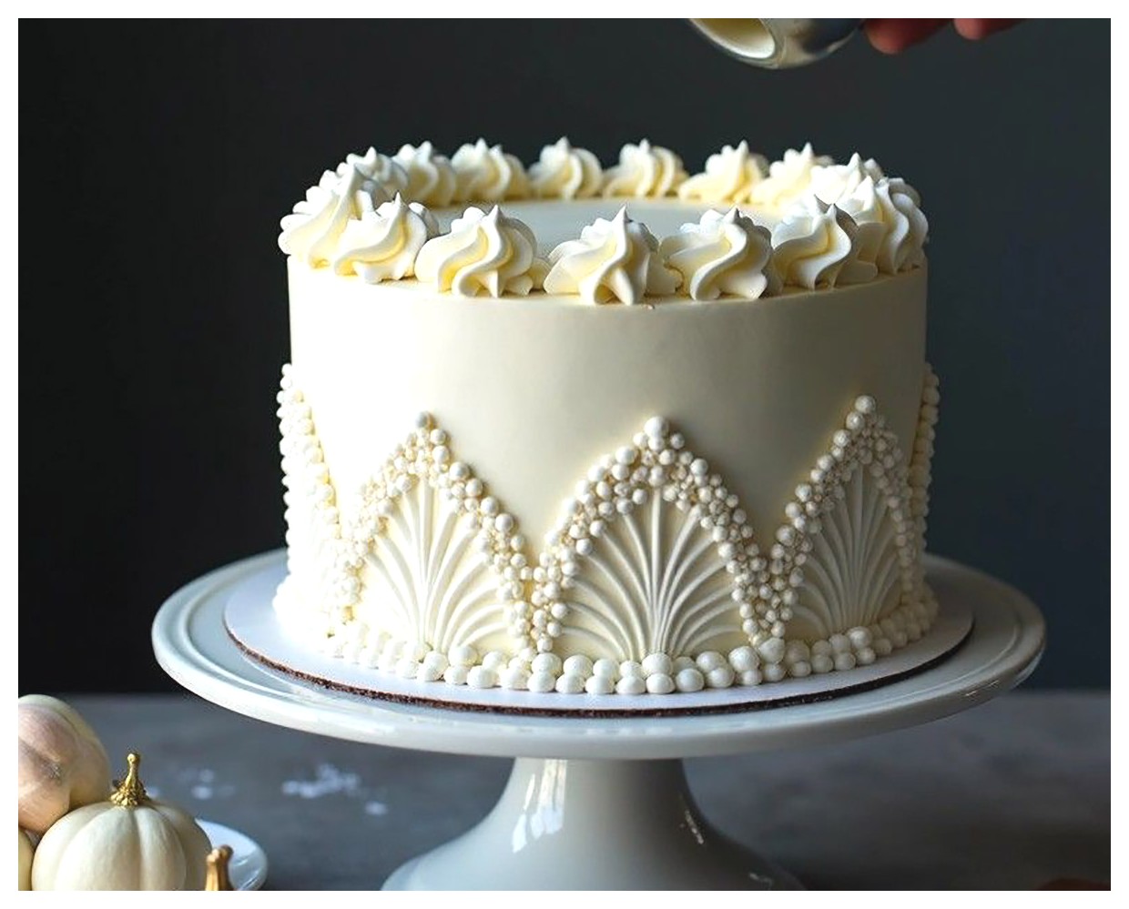 کیک تولد شیک و زیبا: ایده‌هایی برای جشن‌های خاص