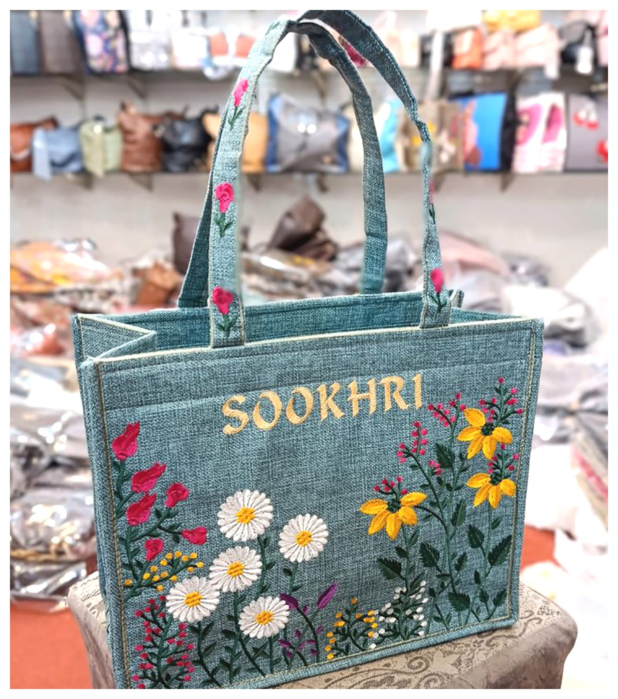 کیف دستی گلدوزی شده: مد 2025 با طراحیهای خیرهکننده!