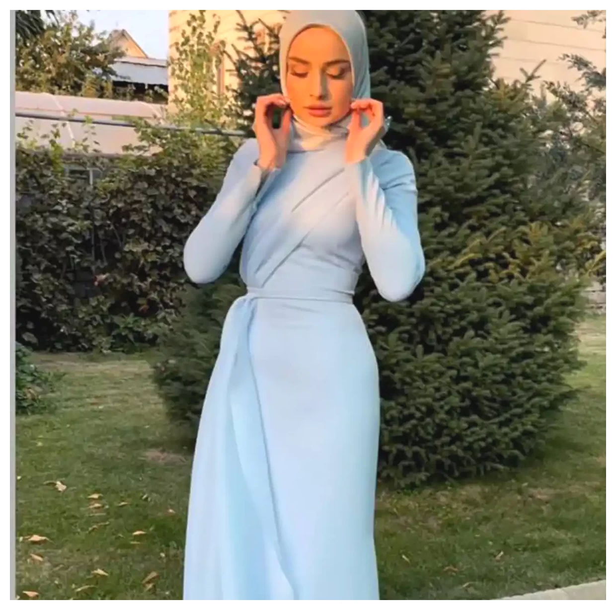 راهنمای انتخاب لباس شب و مهمانی برای دختران