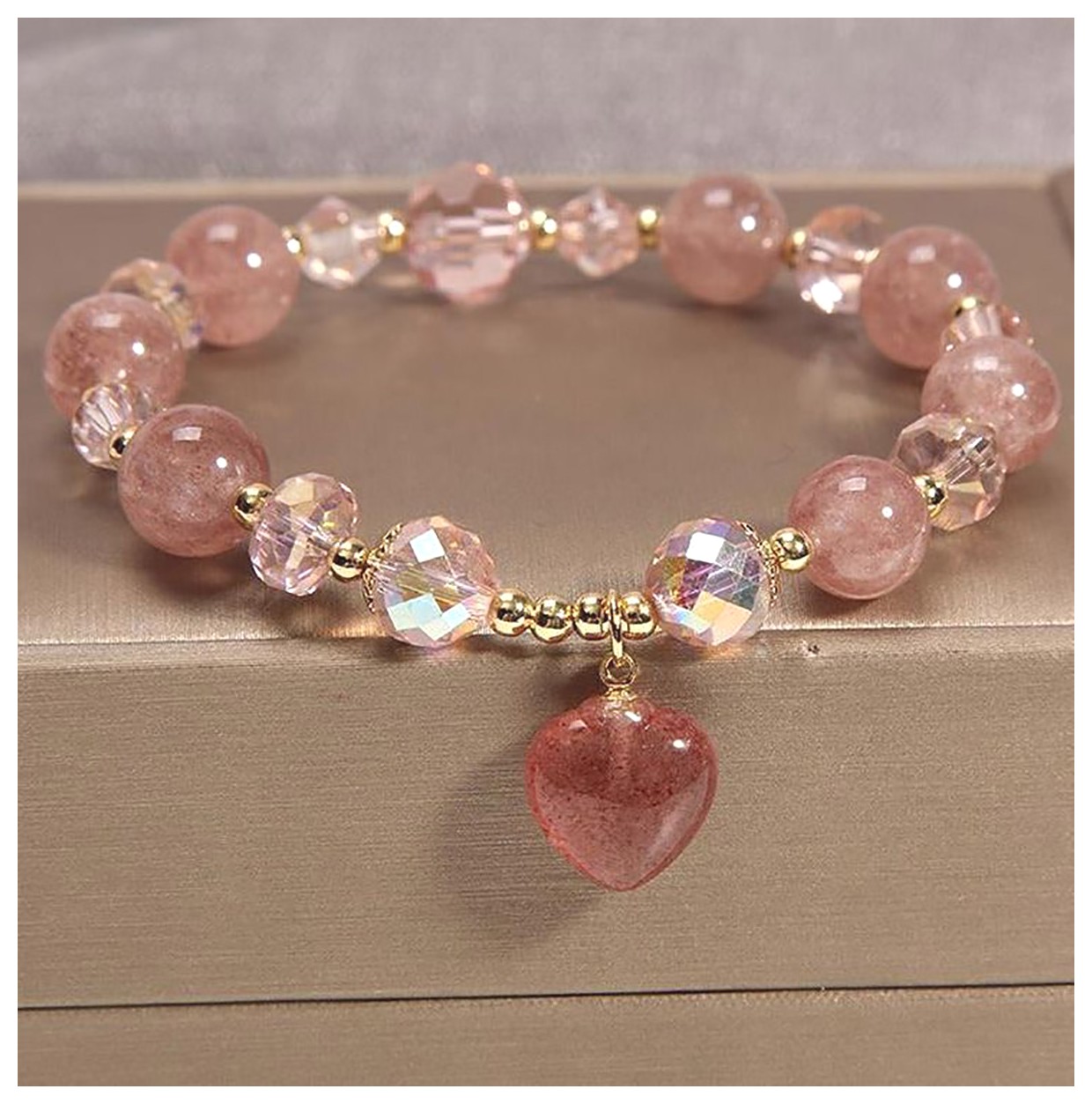 دستبند مرواریدی دخترانه: زیبایی و جذابیت در دستان شما