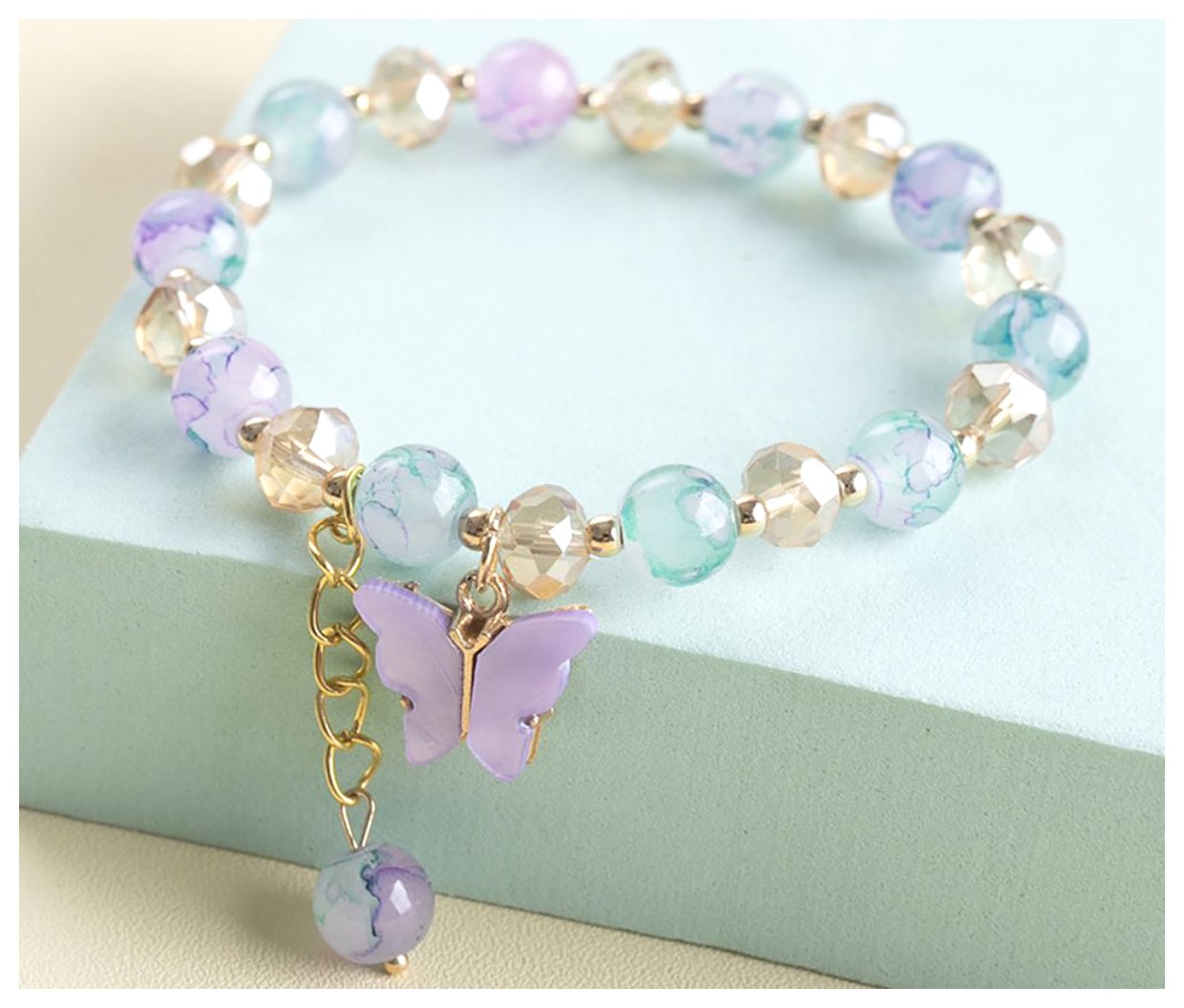 دستبند مرواریدی دخترانه: زیبایی و جذابیت در دستان شما