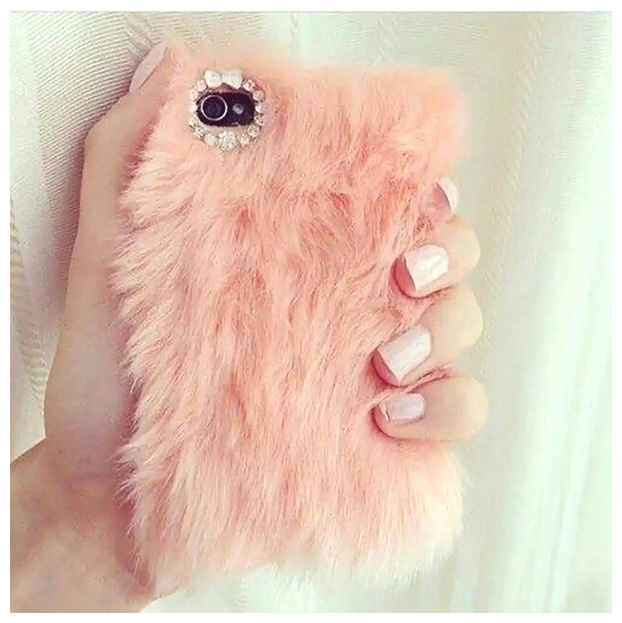 کیف گوشی پشمالو دخترانه: جذابیت و نرمی در دستان شما