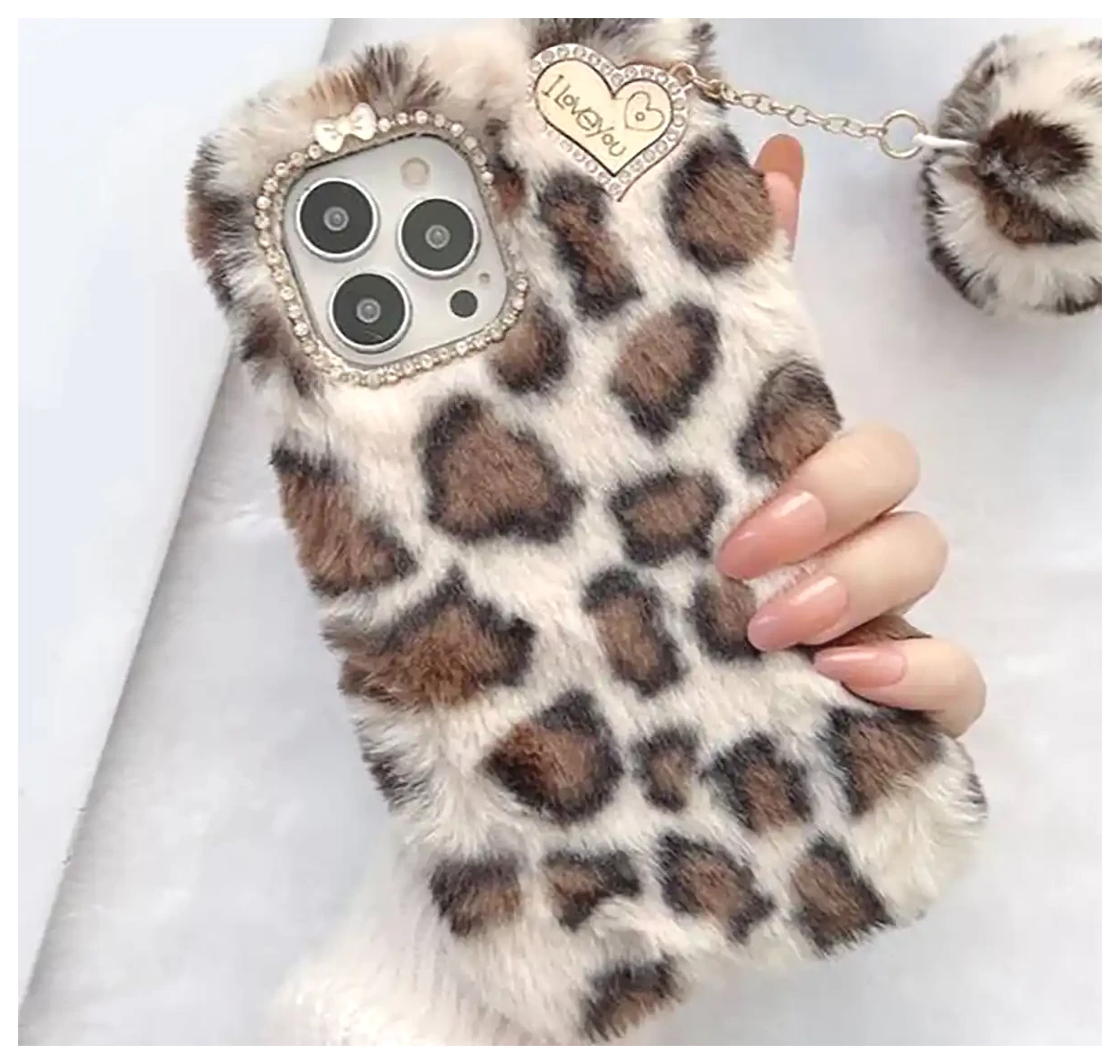 کیف گوشی پشمالو دخترانه: جذابیت و نرمی در دستان شما