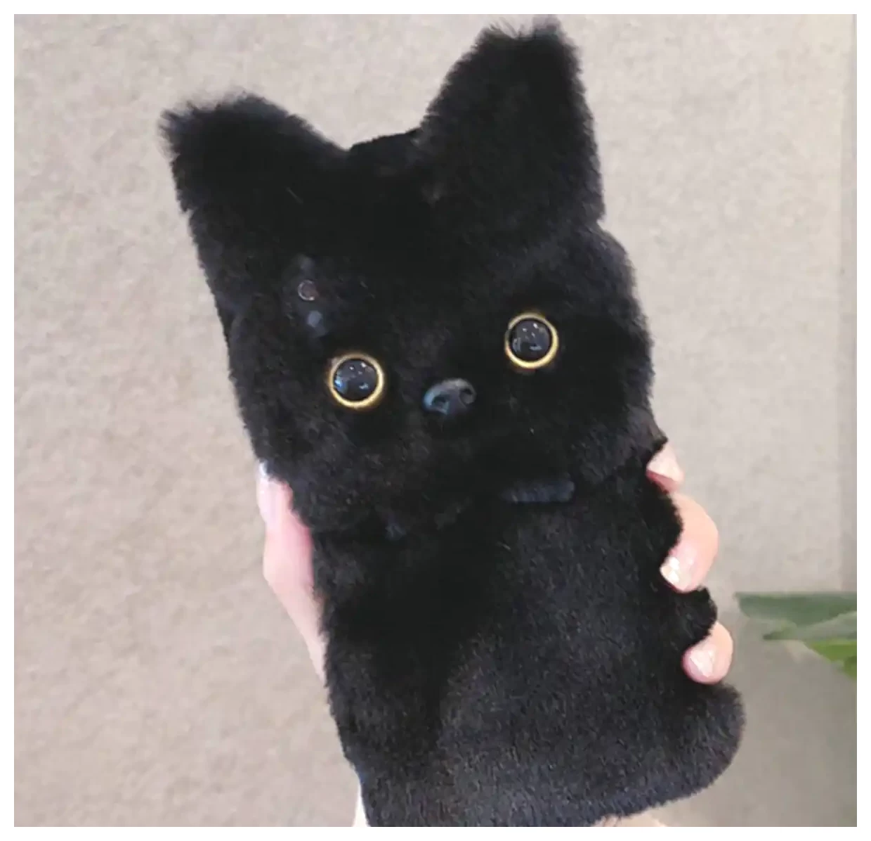 کیف گوشی پشمالو دخترانه: جذابیت و نرمی در دستان شما