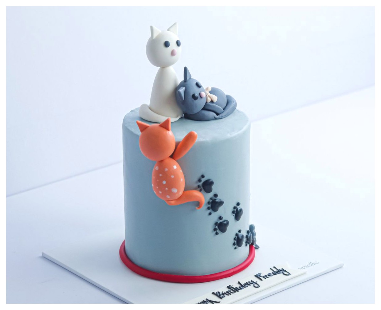 کیک تولد دخترانه: ایدههای زیبا و خلاقانه برای جشن تولد کودکان