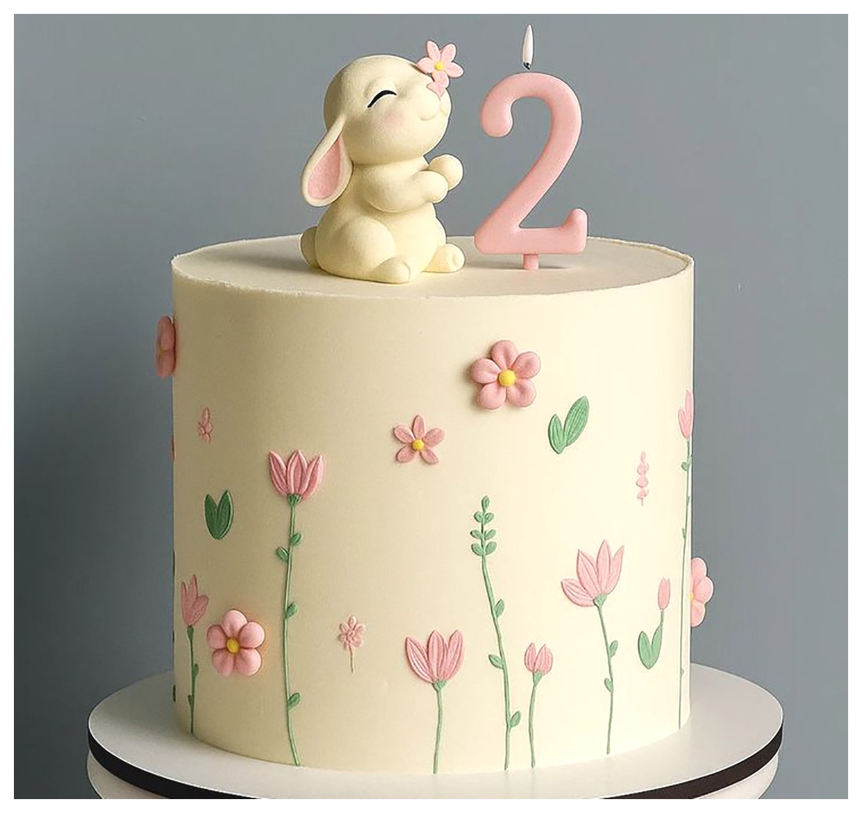 کیک تولد دخترانه: ایدههای زیبا و خلاقانه برای جشن تولد کودکان