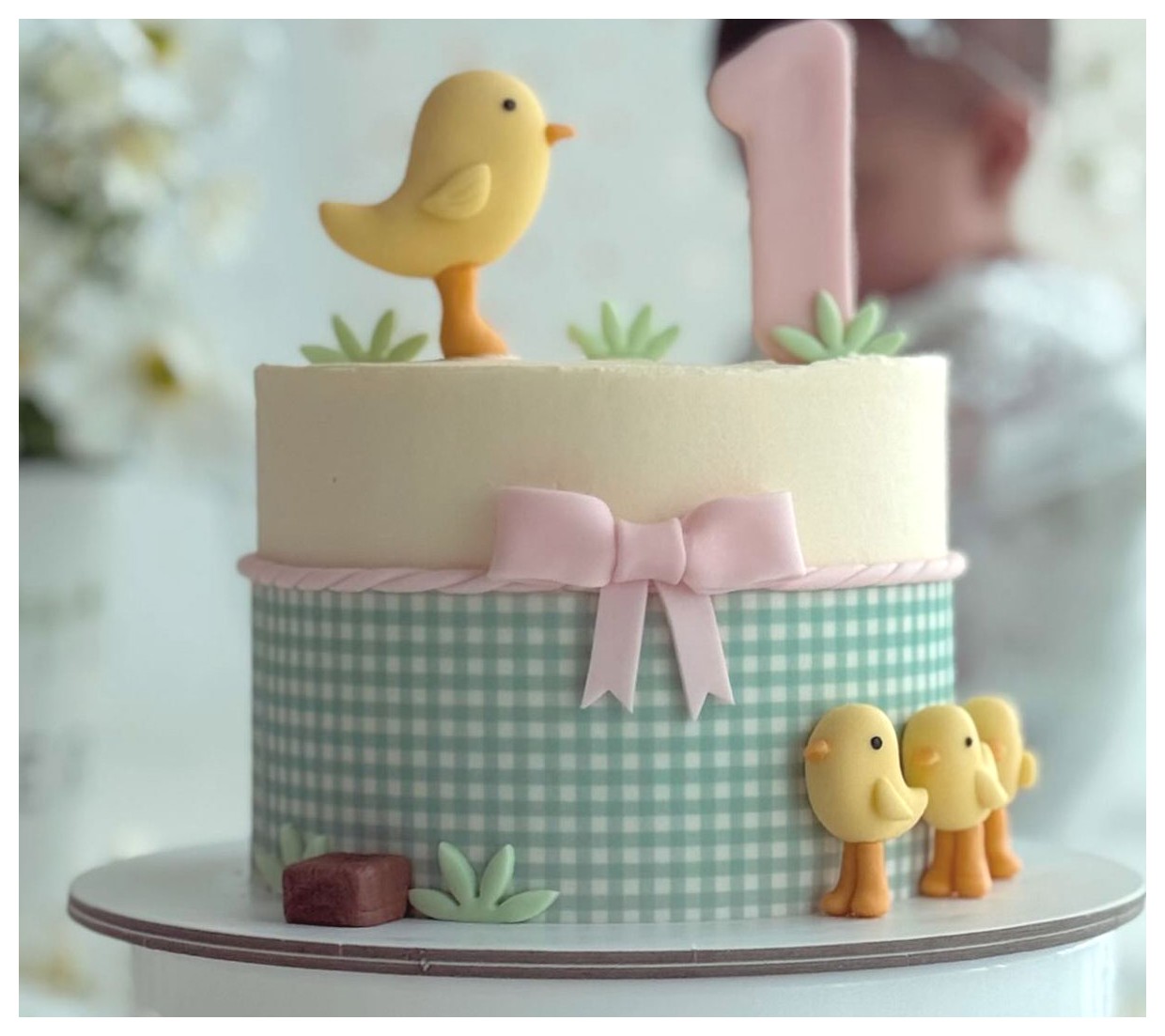 کیک تولد دخترانه: ایدههای زیبا و خلاقانه برای جشن تولد کودکان