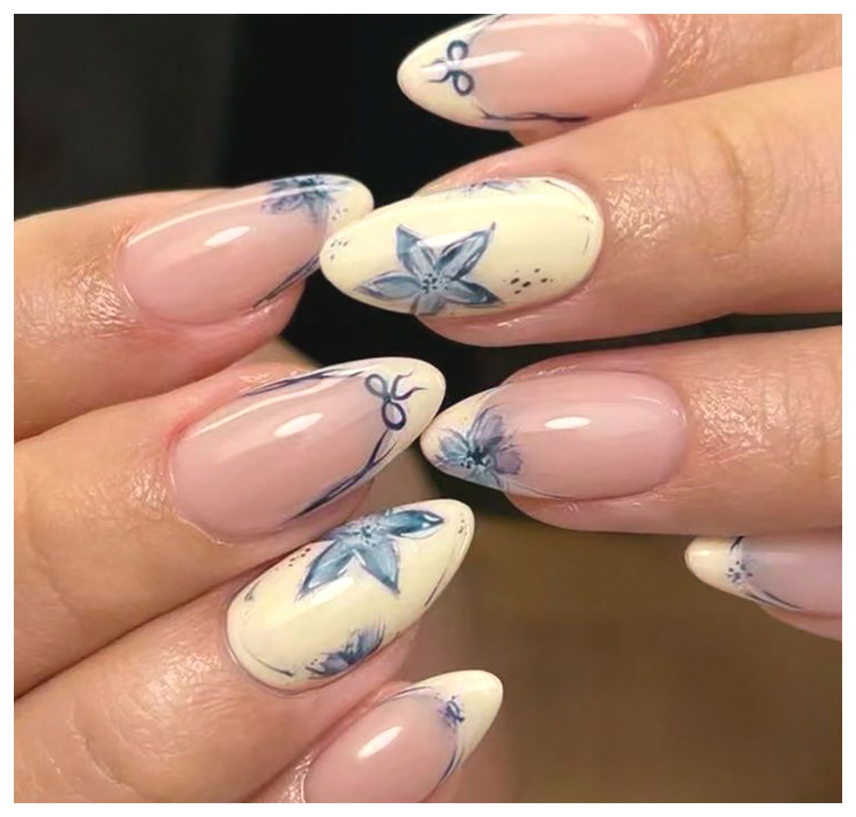 طراحی ناخنهای دخترانه: ایدههای زیبا و جذاب برای ناخنهای شما