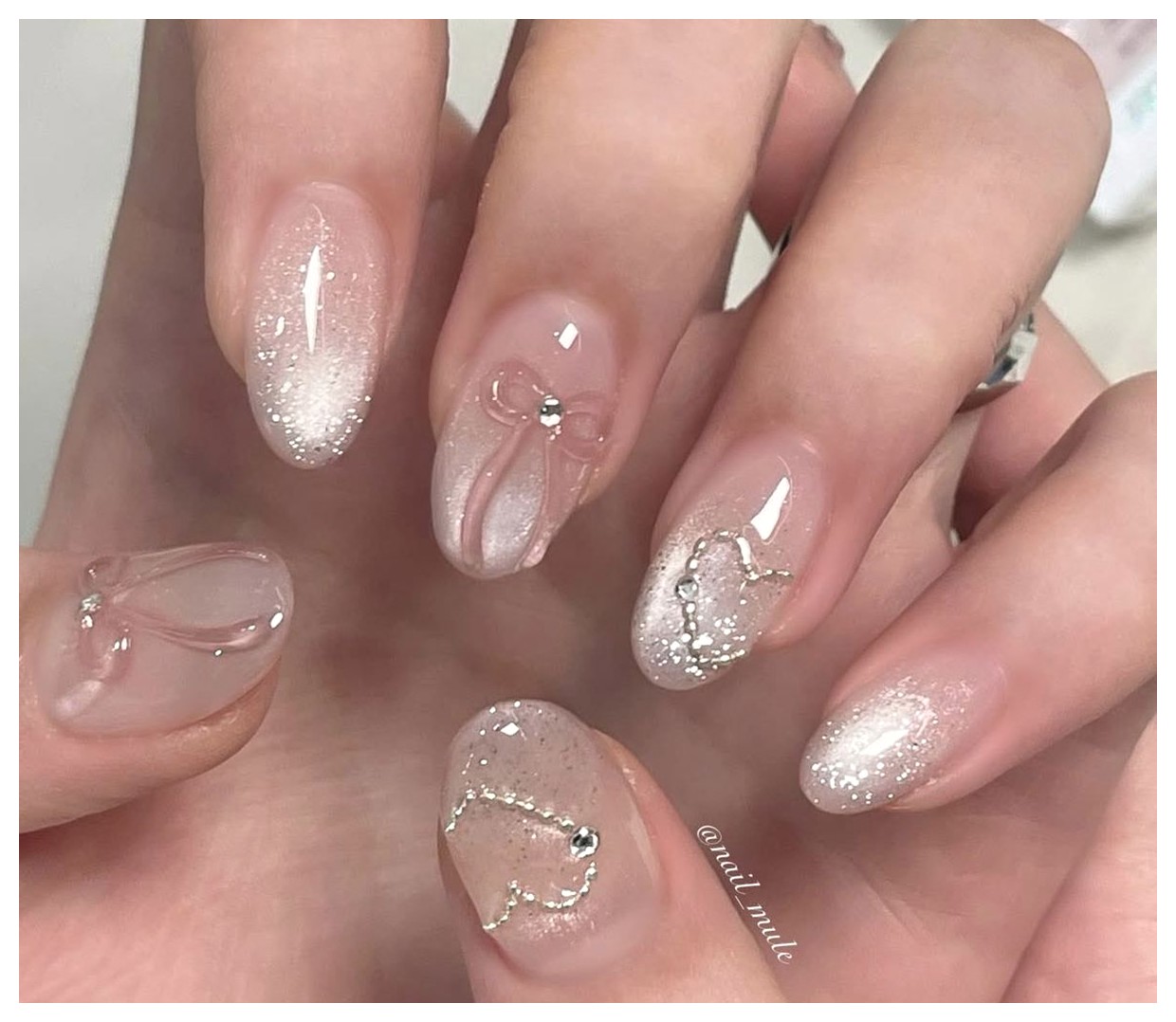 طراحی ناخنهای دخترانه: ایدههای زیبا و جذاب برای ناخنهای شما