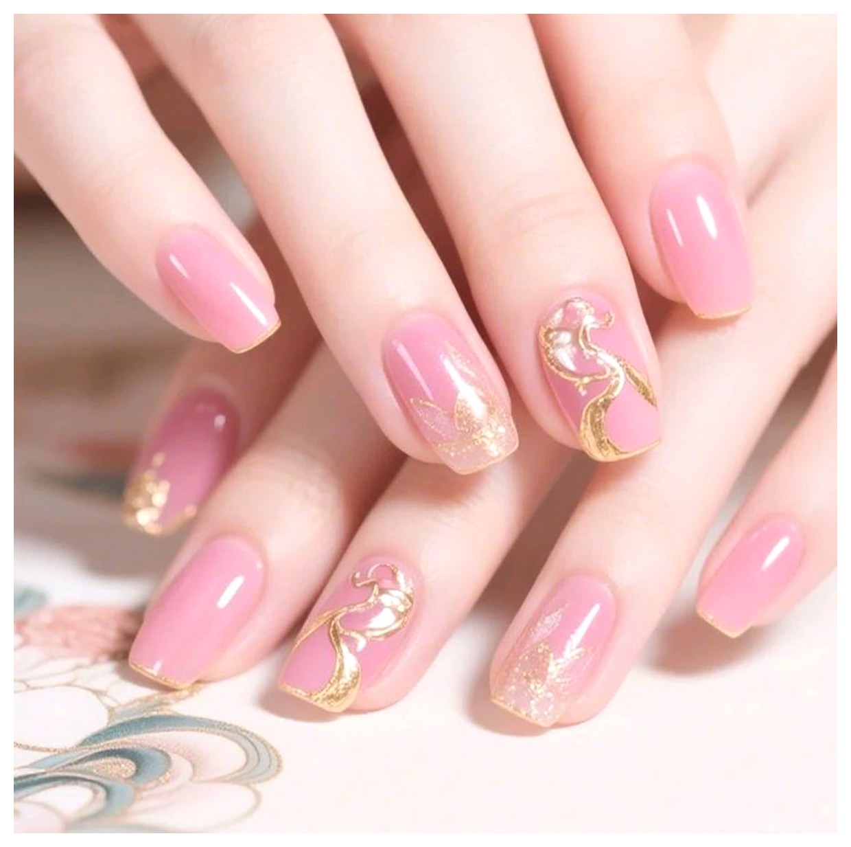 طراحی ناخنهای دخترانه: ایدههای زیبا و جذاب برای ناخنهای شما