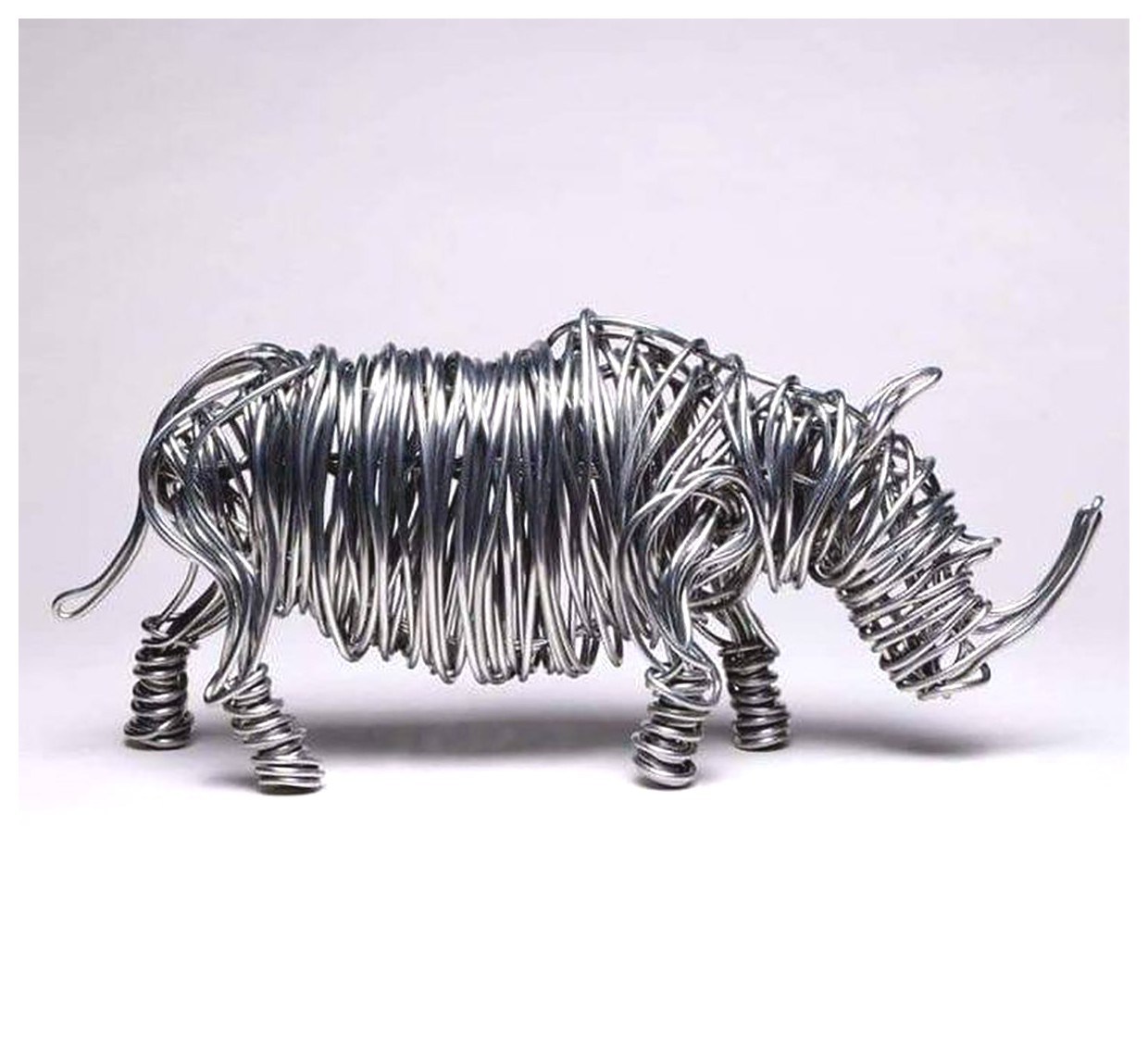 مجسمه‌های فلزی دست‌ساز: هنر و زیبایی در دستان شما