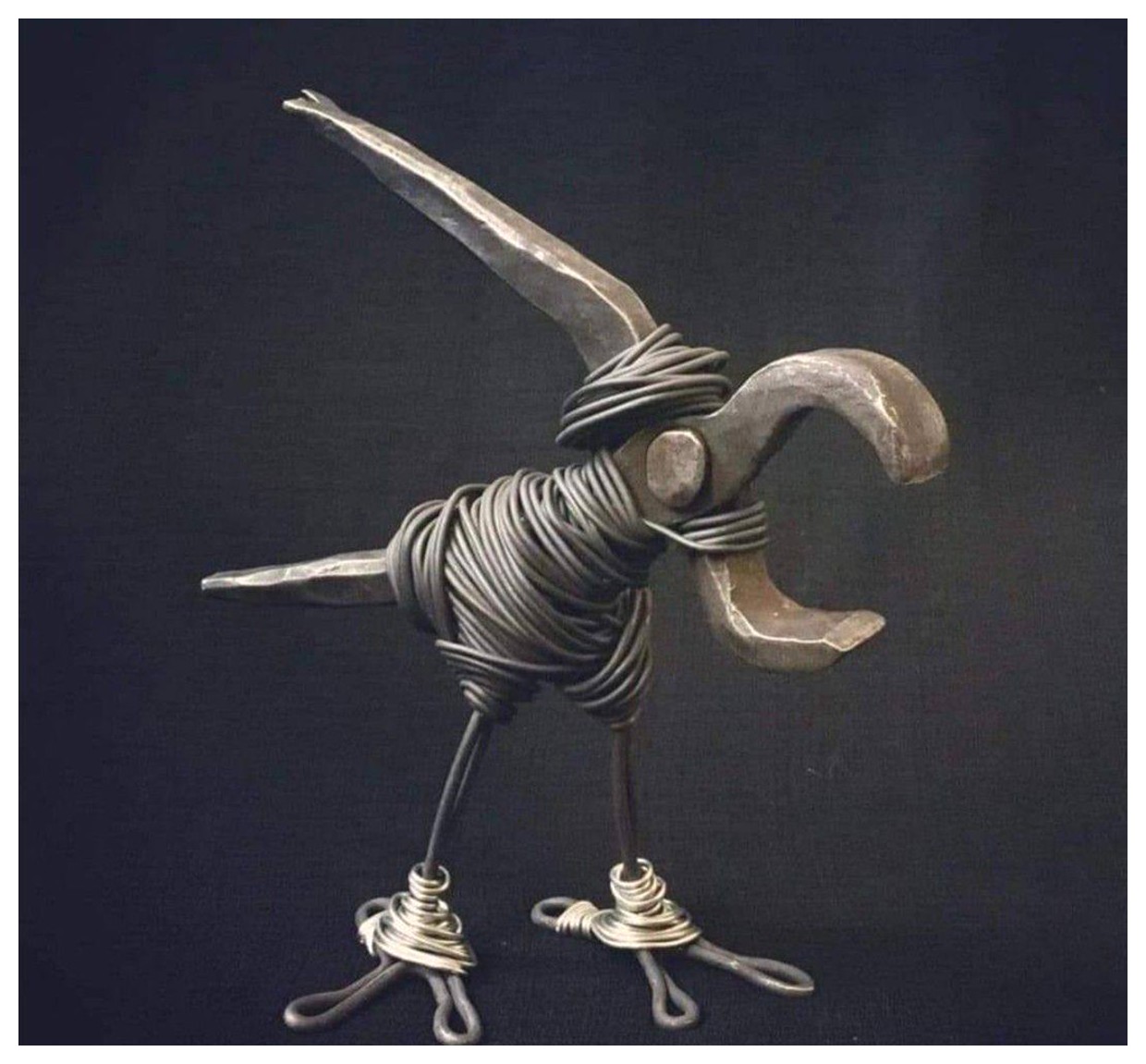 مجسمه‌های فلزی دست‌ساز: هنر و زیبایی در دستان شما