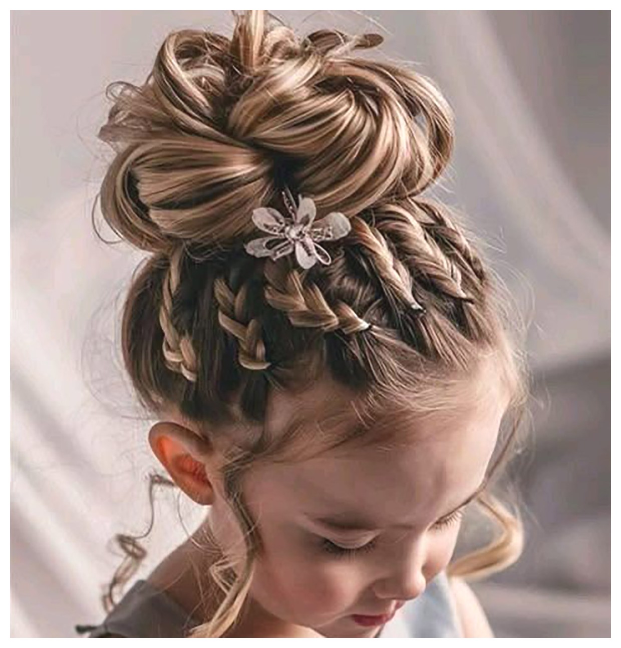 مدلهای زیبا و جذاب مو برای کودکان | ۱۵ ایده خلاقانه برای آرایش موهای بچهها