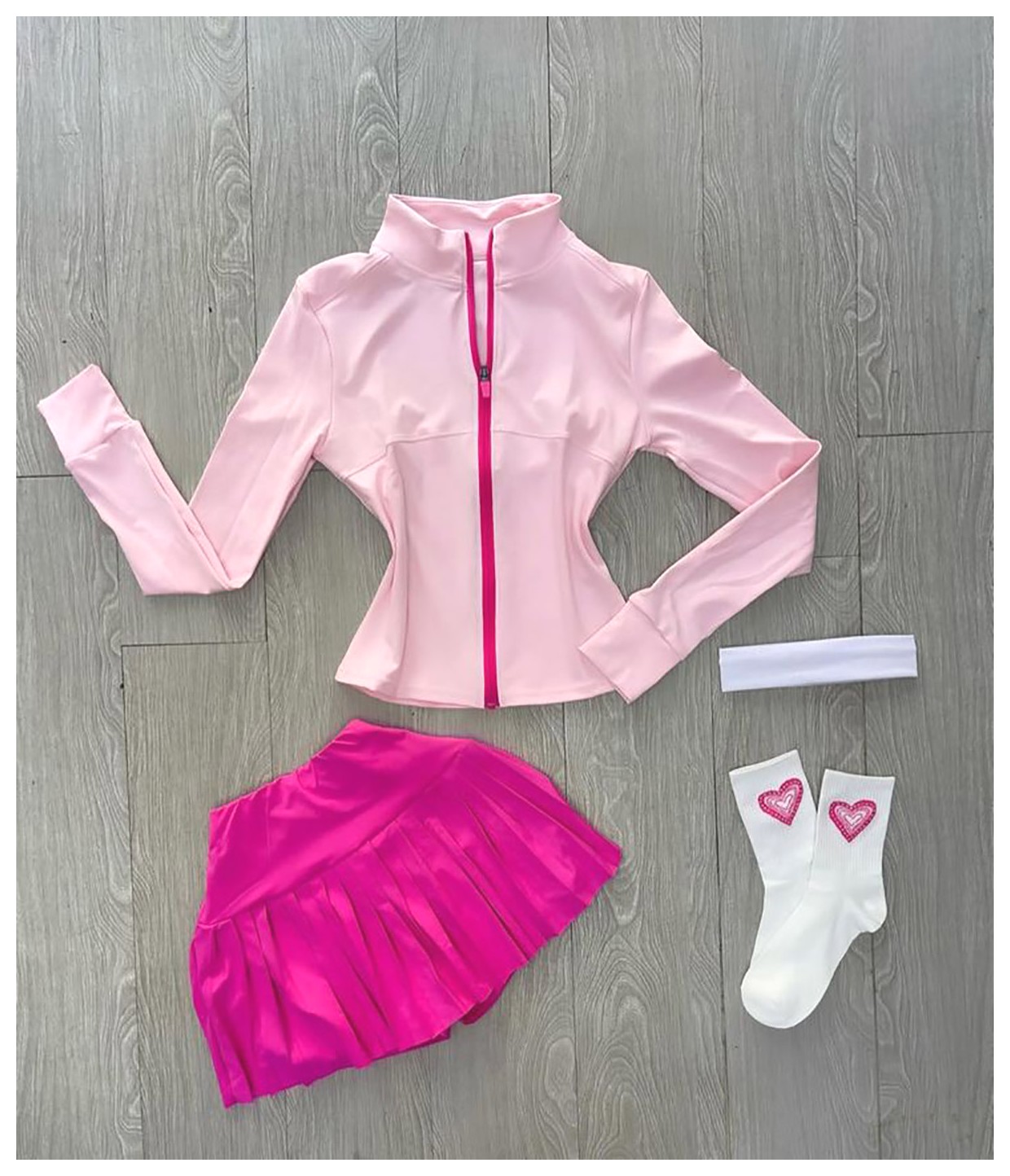 ست ورزشی لوکس دخترانه: انتخابی شیک و راحت برای فعالیت‌های ورزشی