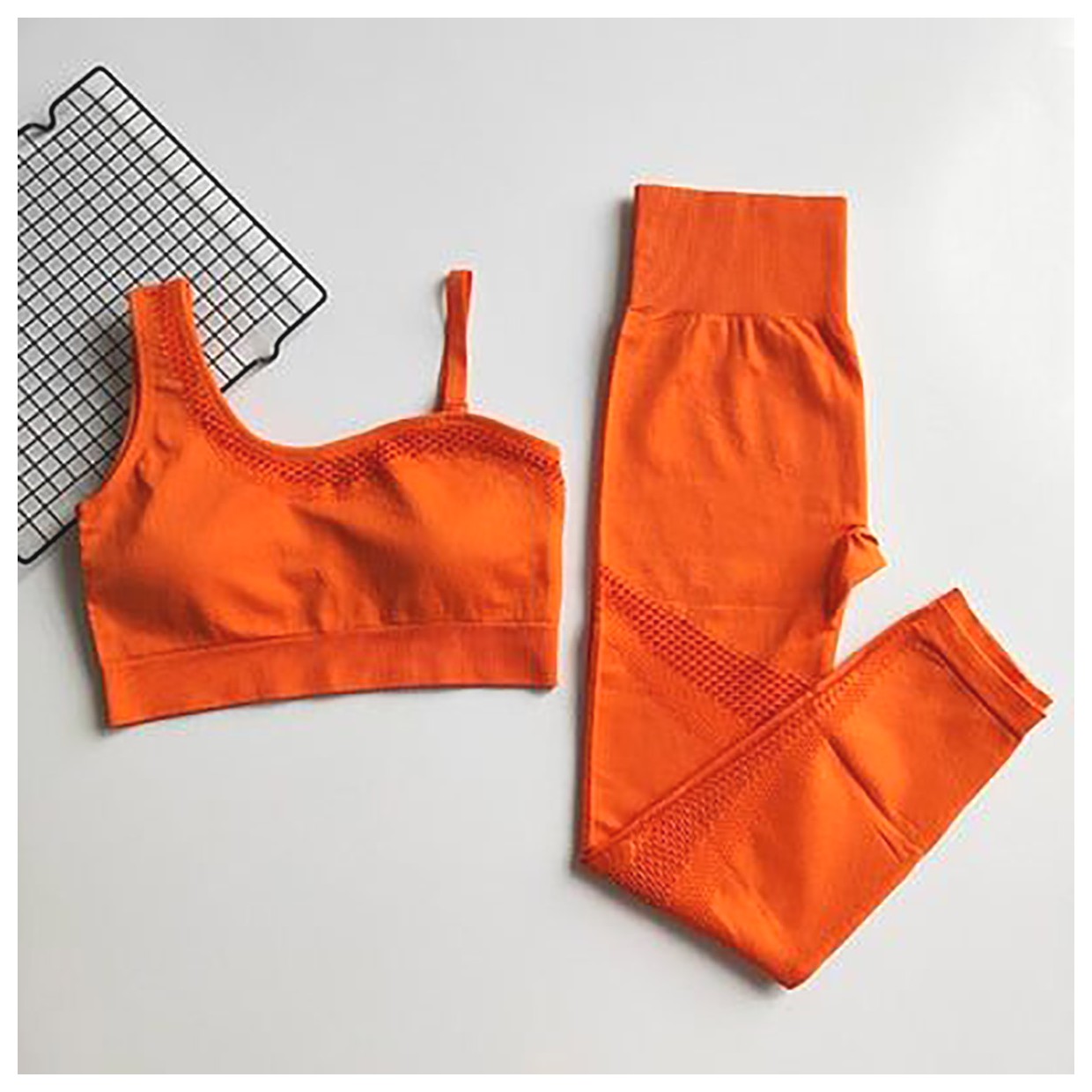 ست ورزشی لوکس دخترانه: انتخابی شیک و راحت برای فعالیت‌های ورزشی