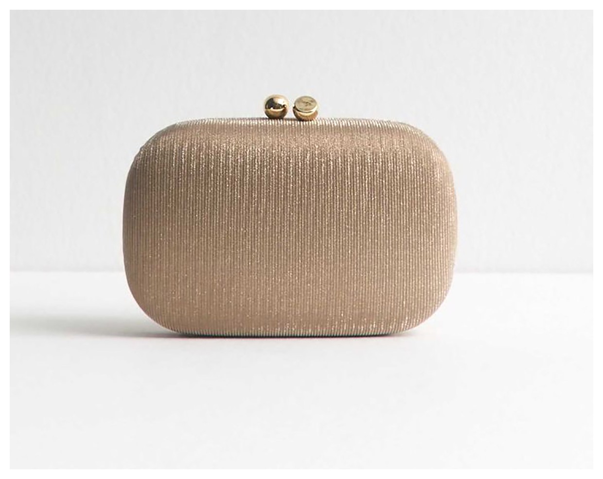 کیف شب زنانه لوکس: انتخابی شیک برای هر مهمانی