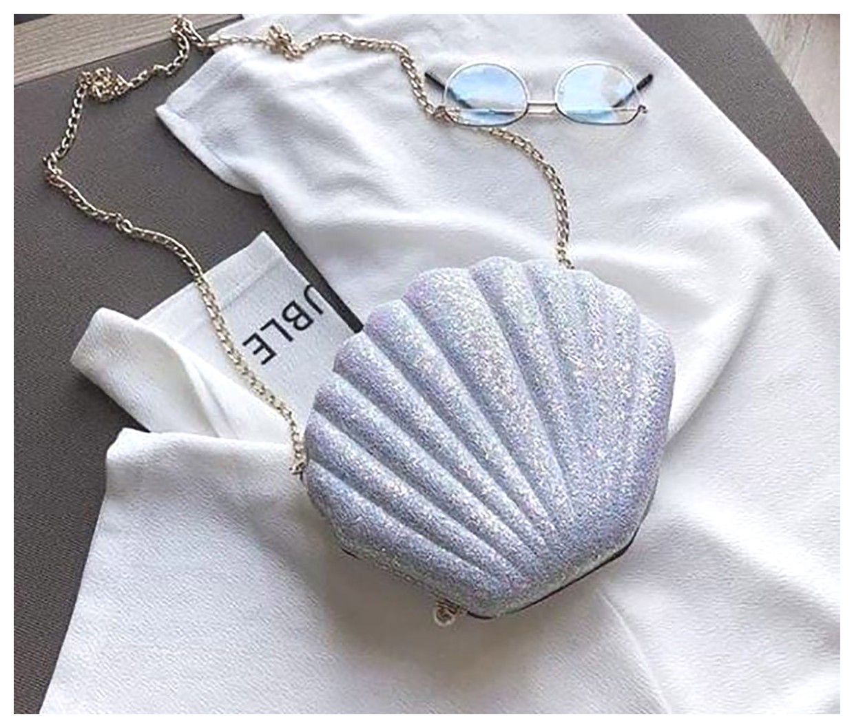 کیف شب زنانه لوکس: انتخابی شیک برای هر مهمانی