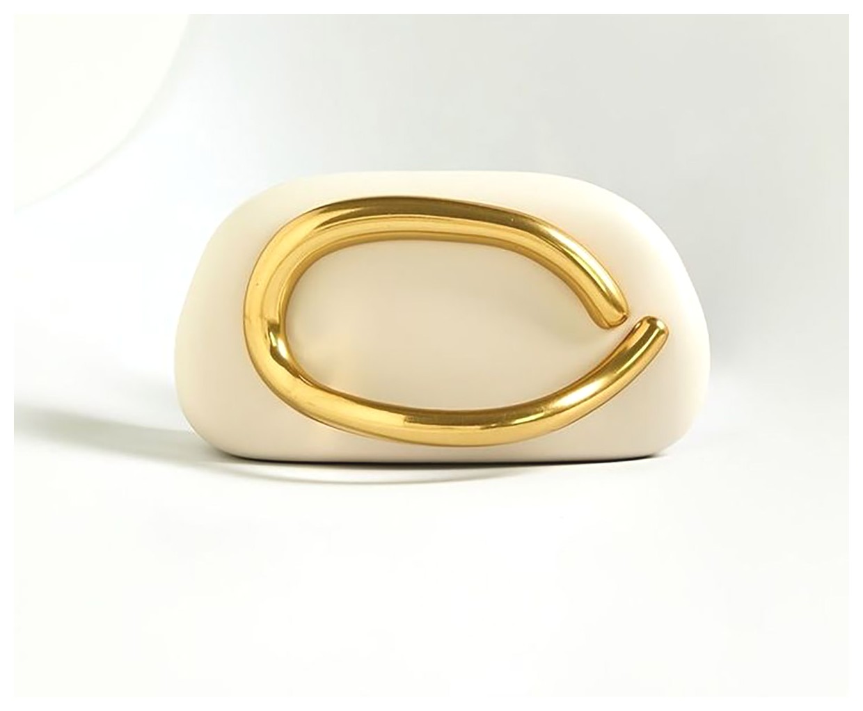 کیف شب زنانه لوکس: انتخابی شیک برای هر مهمانی