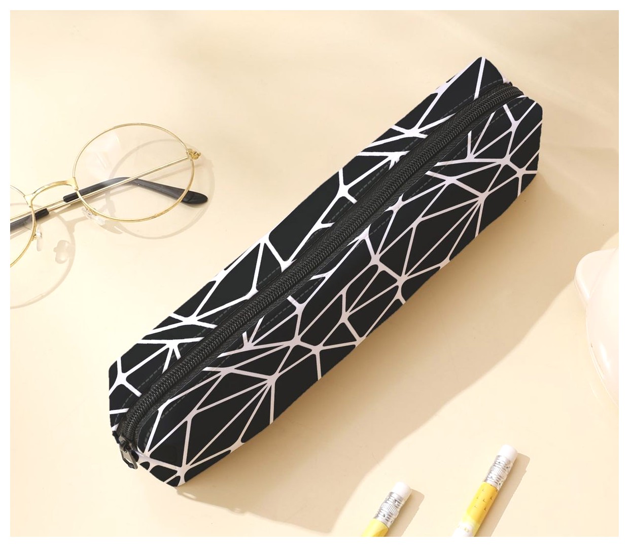 کیف مداد مینیمالیستی: انتخابی شیک و کاربردی برای هر دانش‌آموز