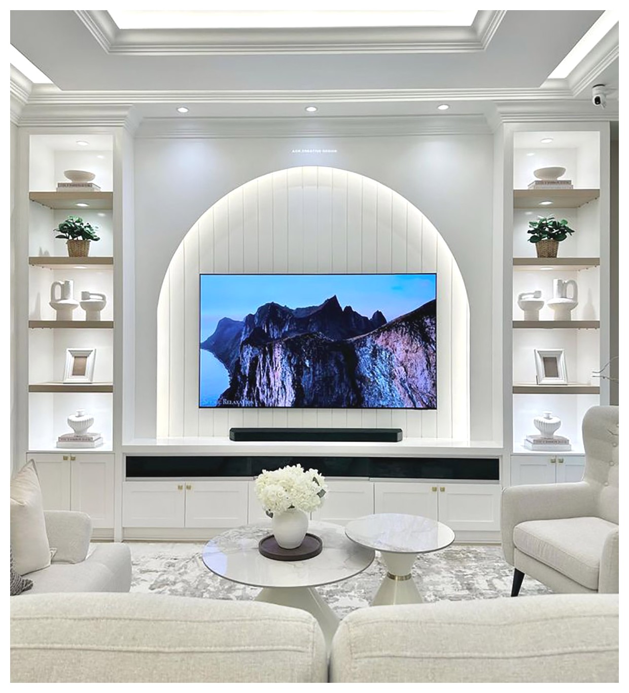 دیوار تلویزیون مدرن: ایده‌ها و نکات طراحی برای دکوراسیون داخلی