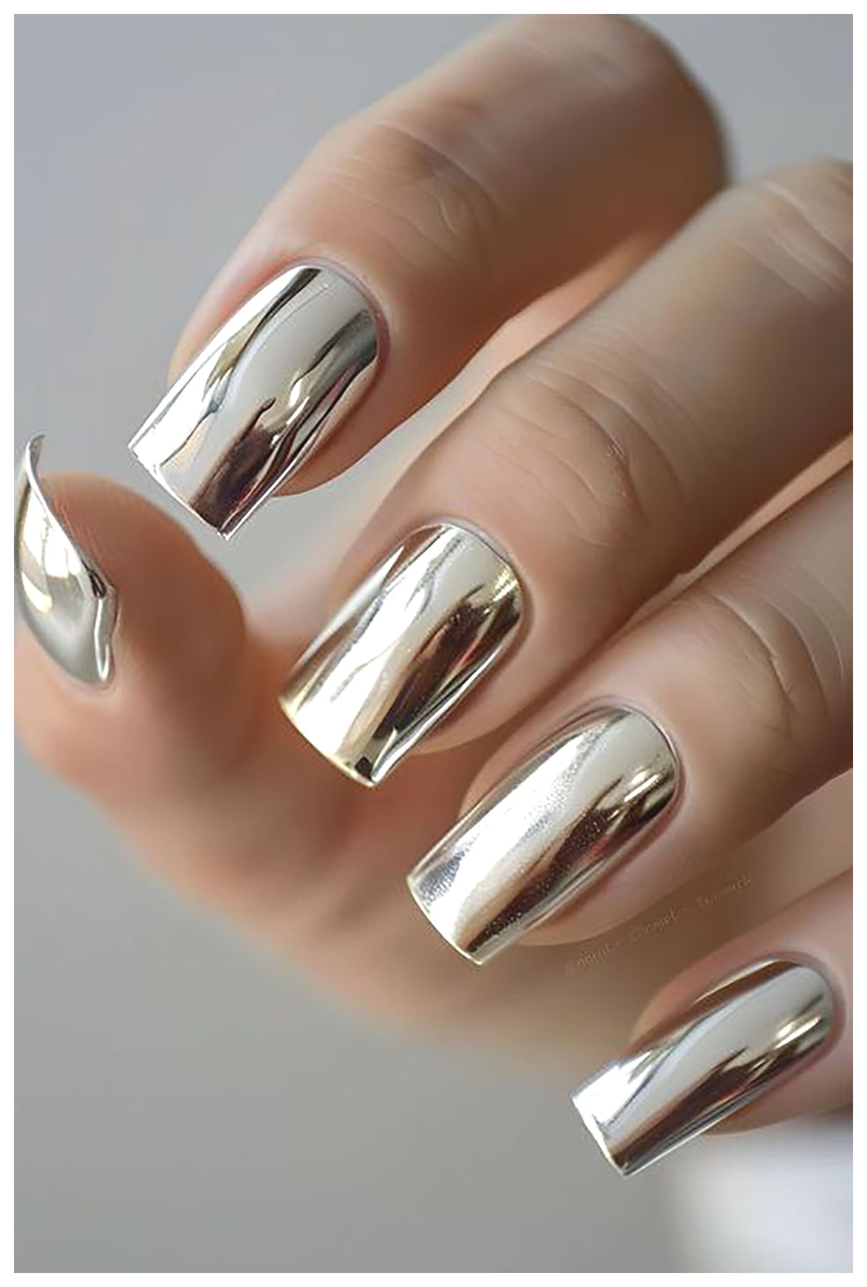 مدلهای زیبا و خلاقانه ناخن آبرنگی و کروم