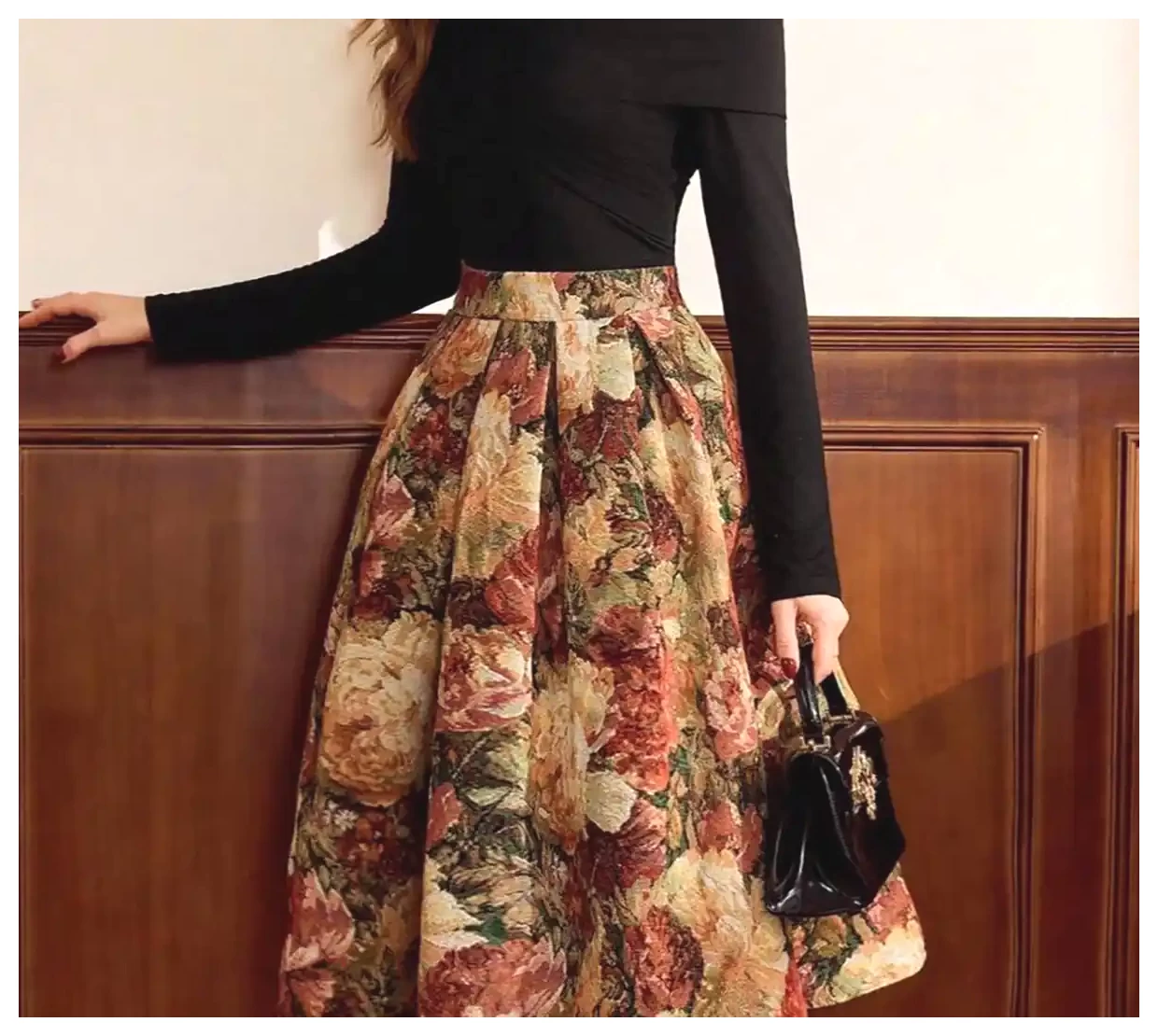 راهنمای انتخاب دامن شب با طرح‌های جذاب