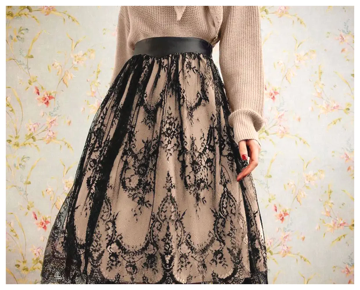 راهنمای انتخاب دامن شب با طرح‌های جذاب