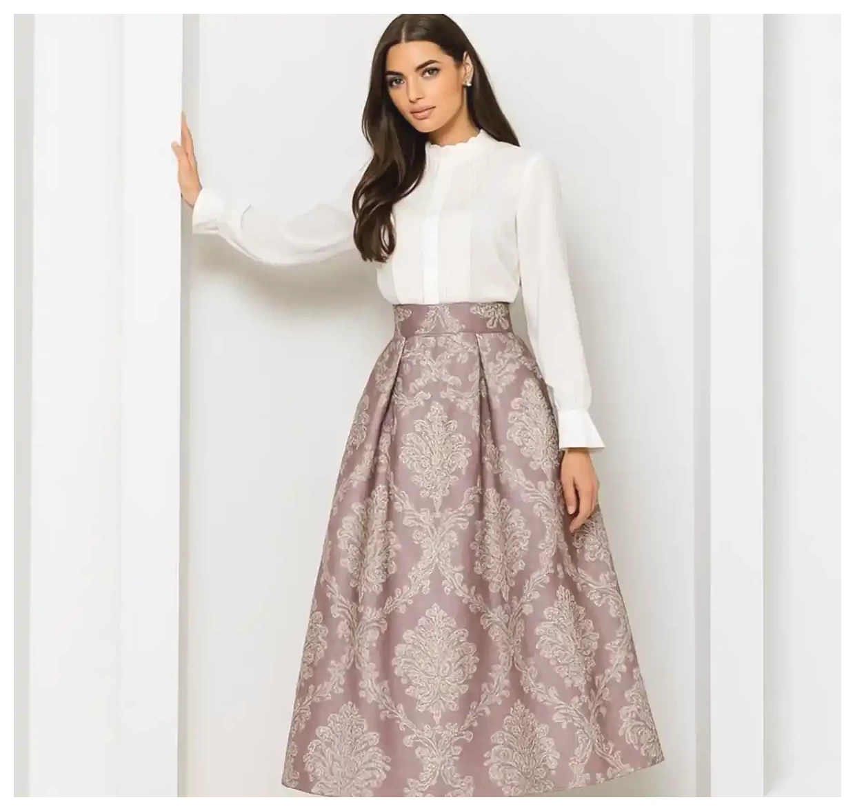 راهنمای انتخاب دامن شب با طرح‌های جذاب