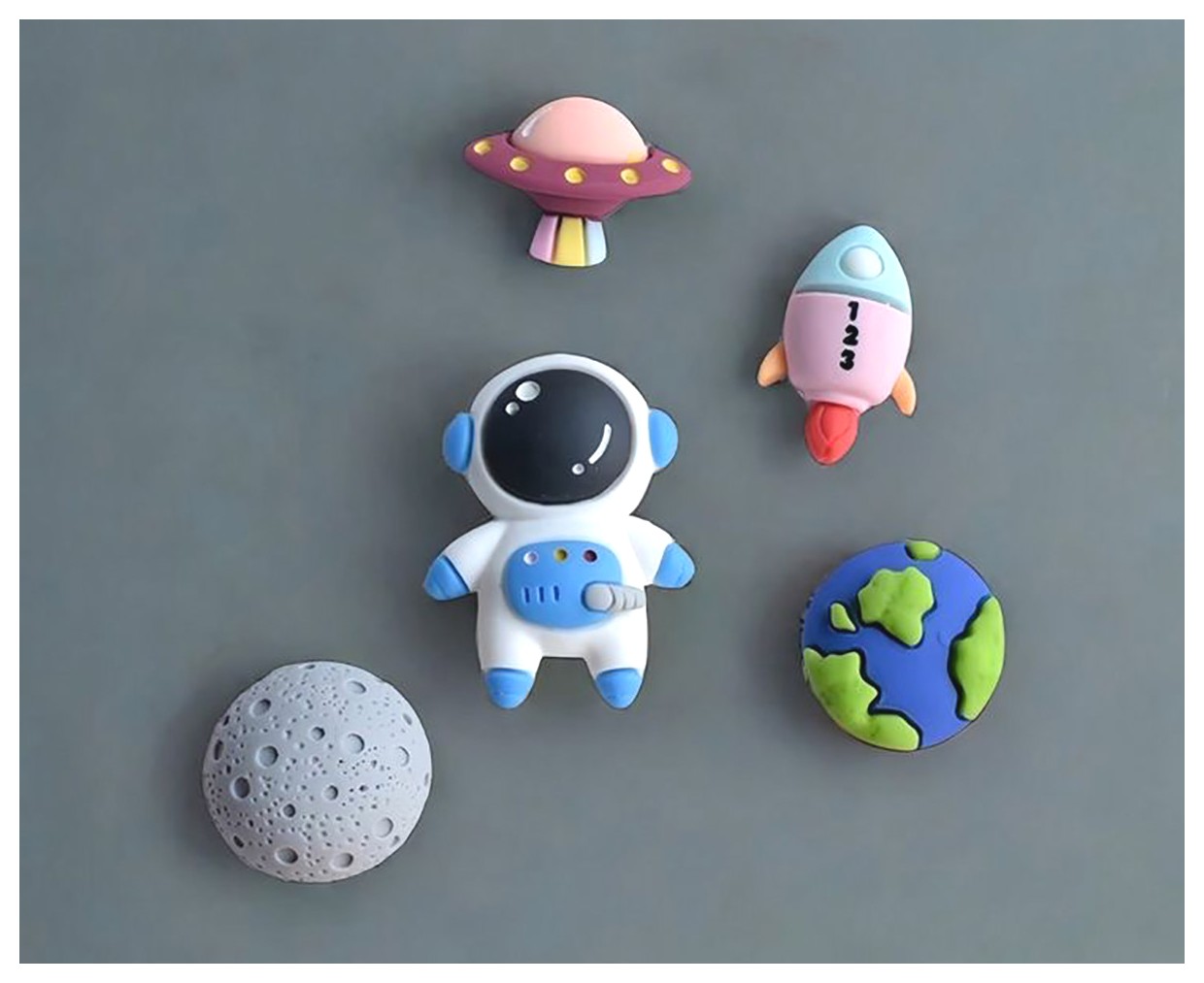 طراحیهای جذاب مگنت یخچالی: آثاری هنری برای دکوراسیون منزل