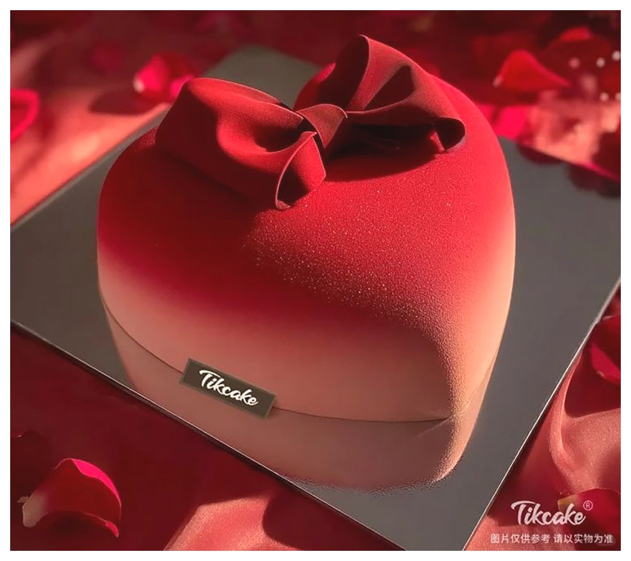 کیک تولد عاشقانه به شکل قلب: طرز تهیه و ایدههای زیبا