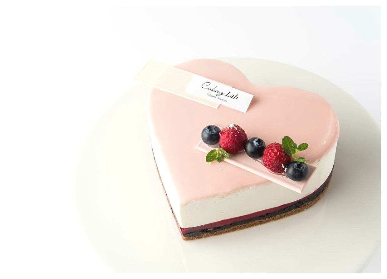 کیک تولد عاشقانه به شکل قلب: طرز تهیه و ایدههای زیبا