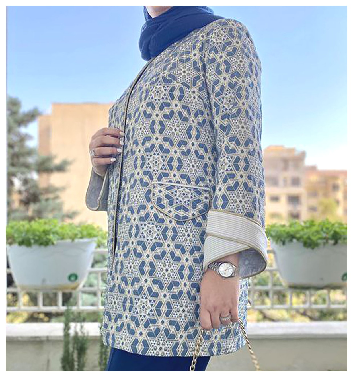 شومیز مانتویی: انتخابی شیک و مدرن برای فصلهای مختلف