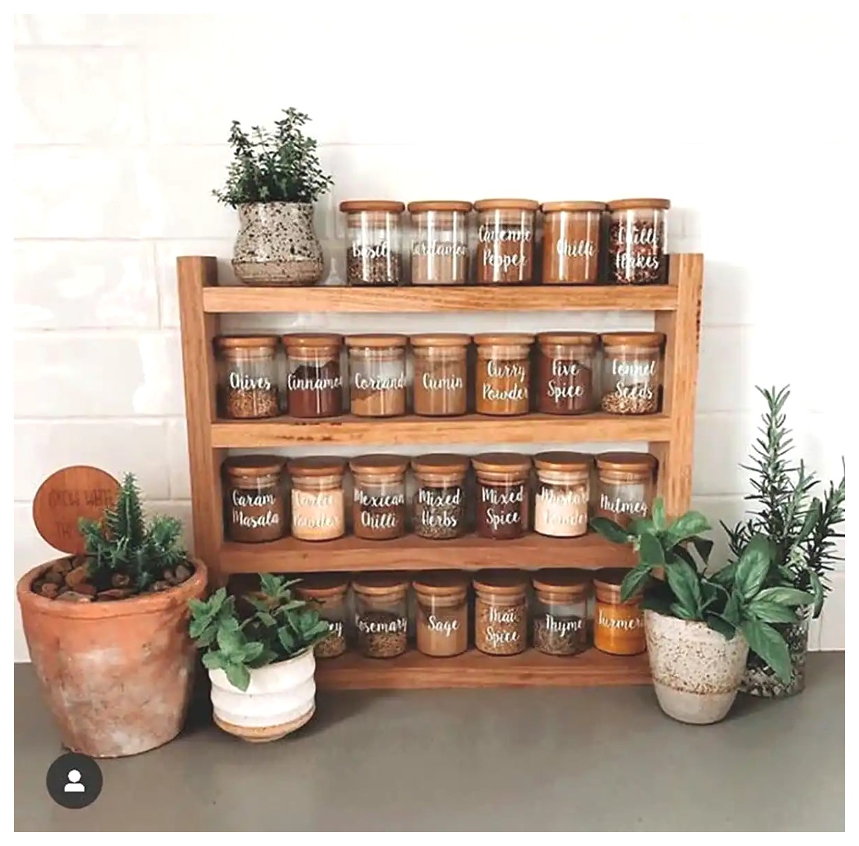 ایده‌های جذاب برای چیدمان ادویه‌ها در آشپزخانه